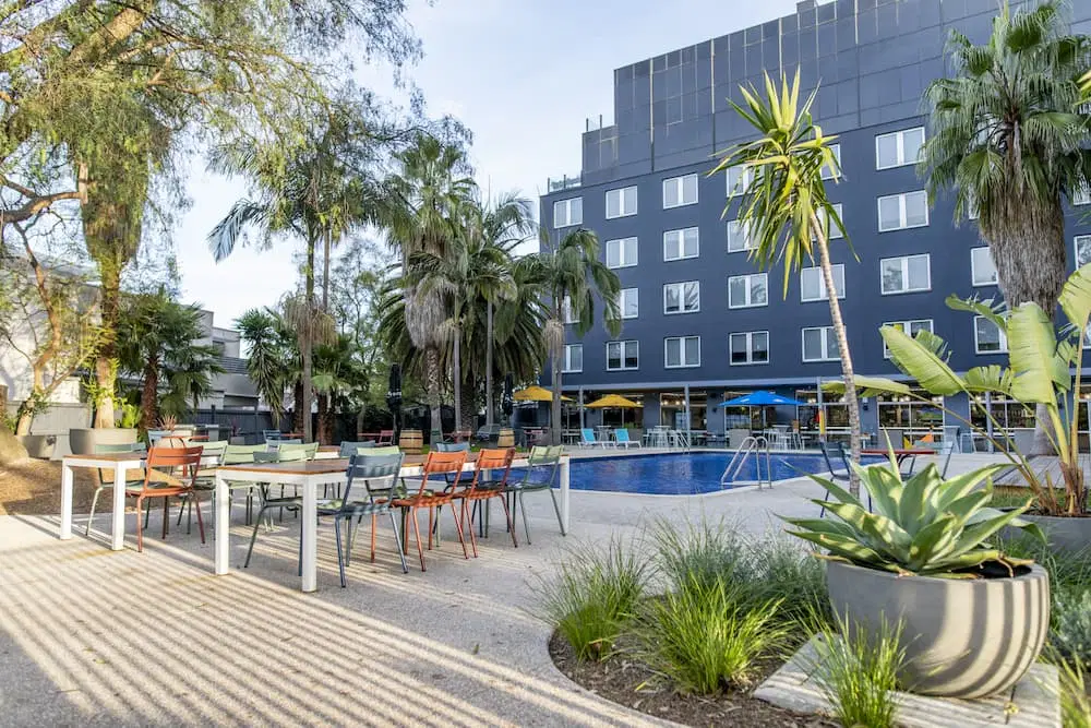 Campus Melbourne, Melbourne – Exterior