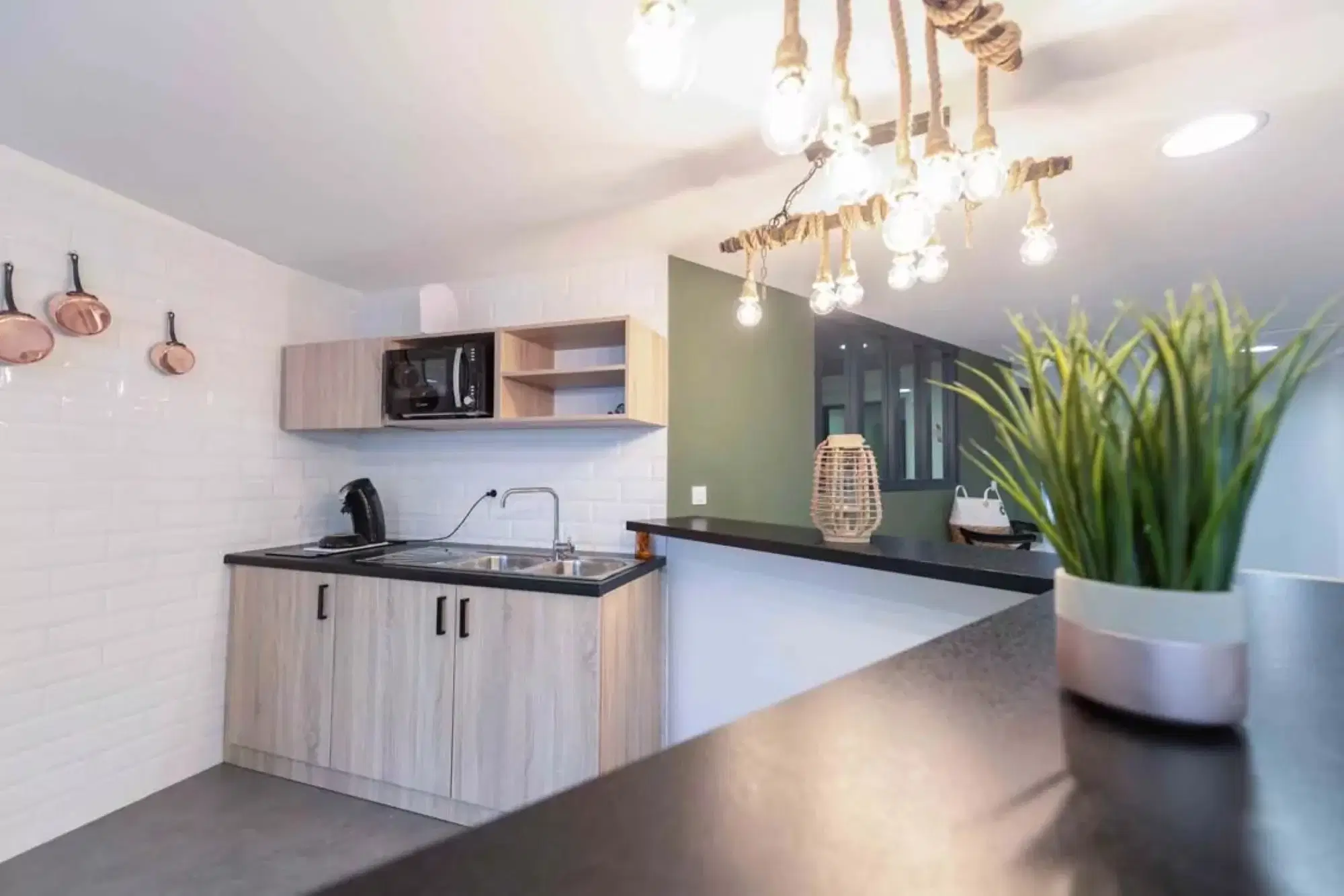 Gaya Residence, Tours – Kitchen