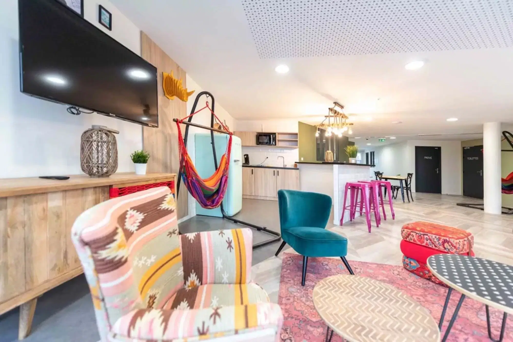 Gaya Residence, Tours – Common Area