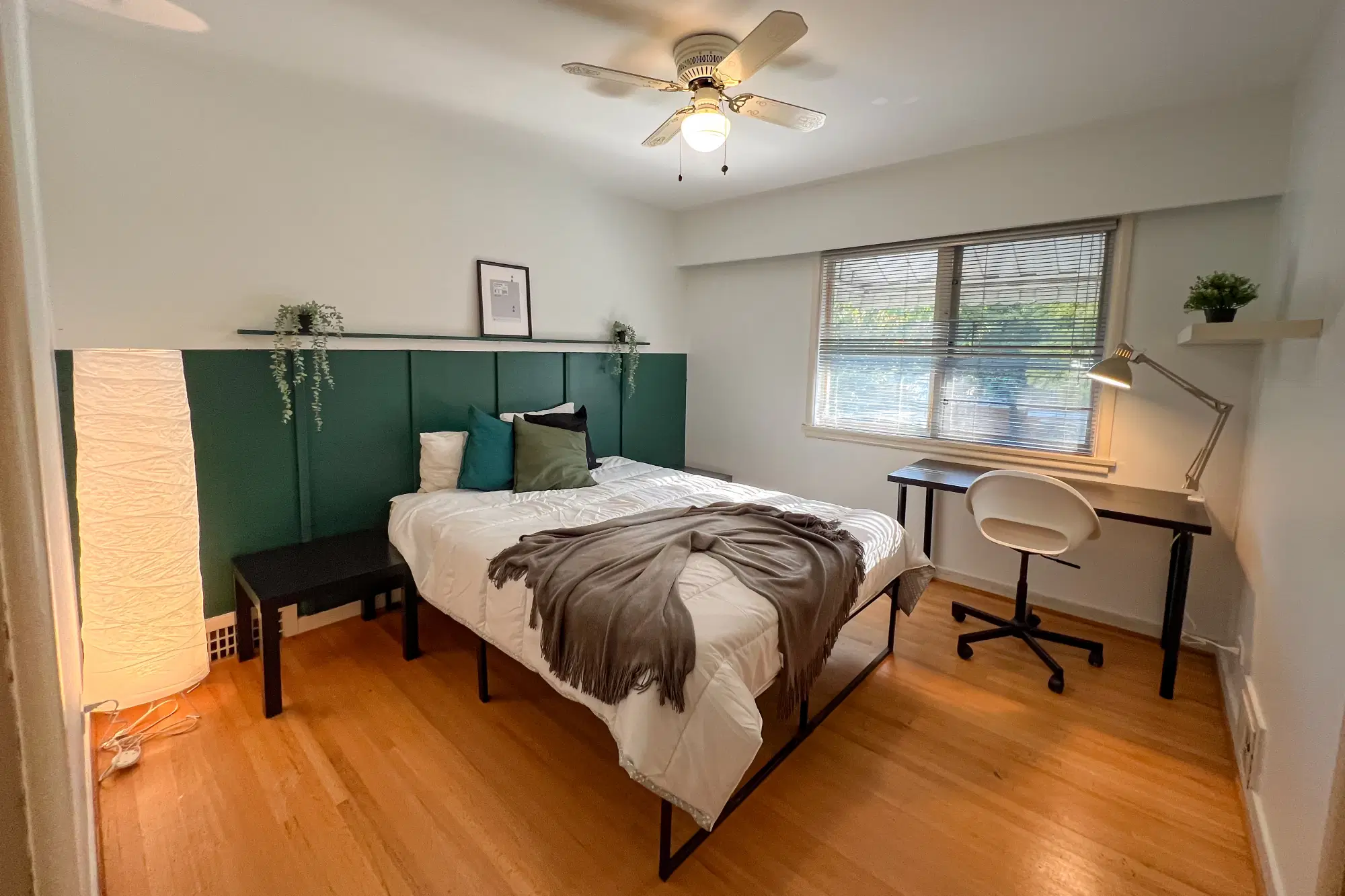 988 W 32nd Ave, Vancouver – Devers (1 Bed 1 Bath)