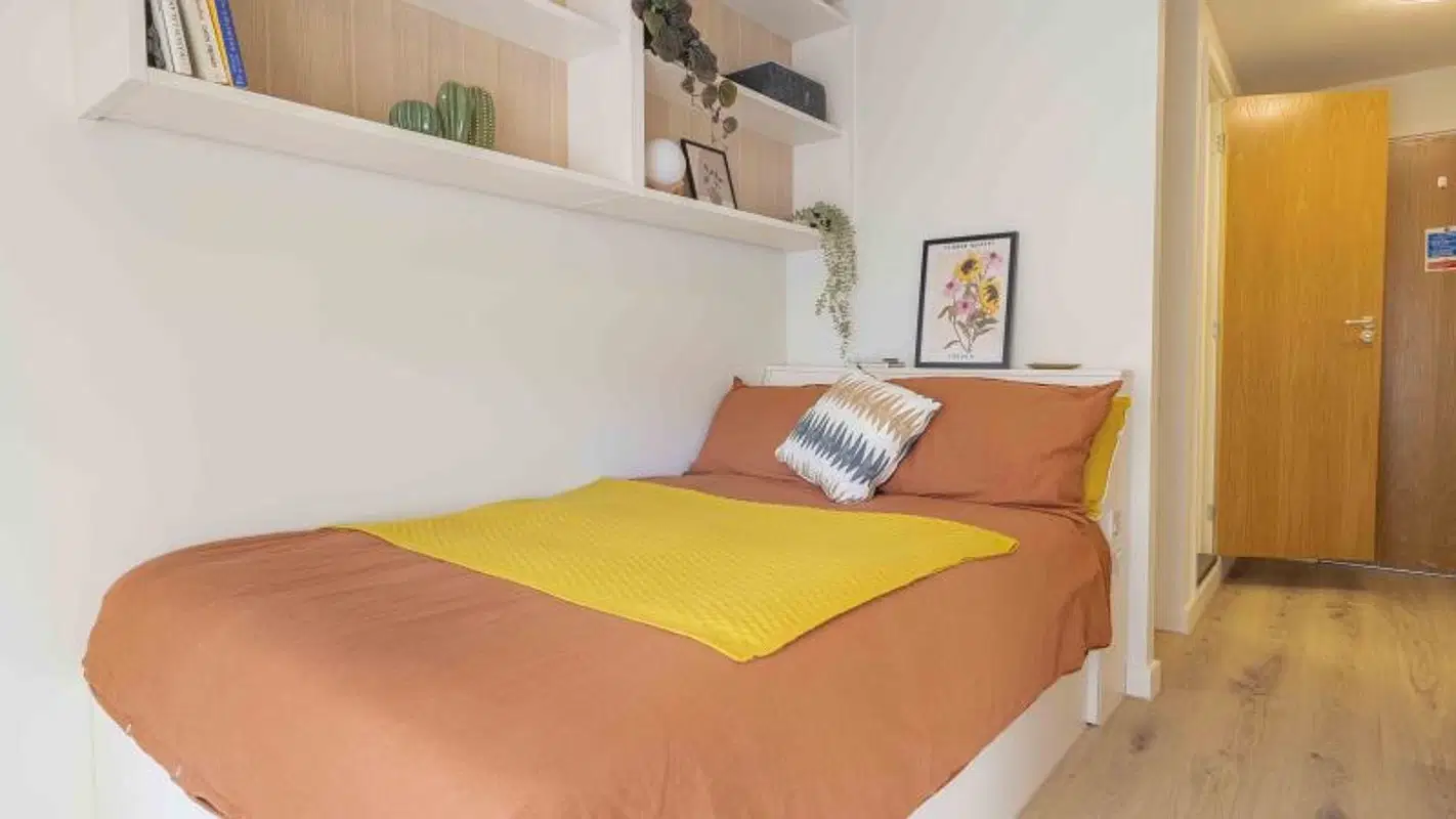 iQ Bristol, Bristol – Bronze En Suite