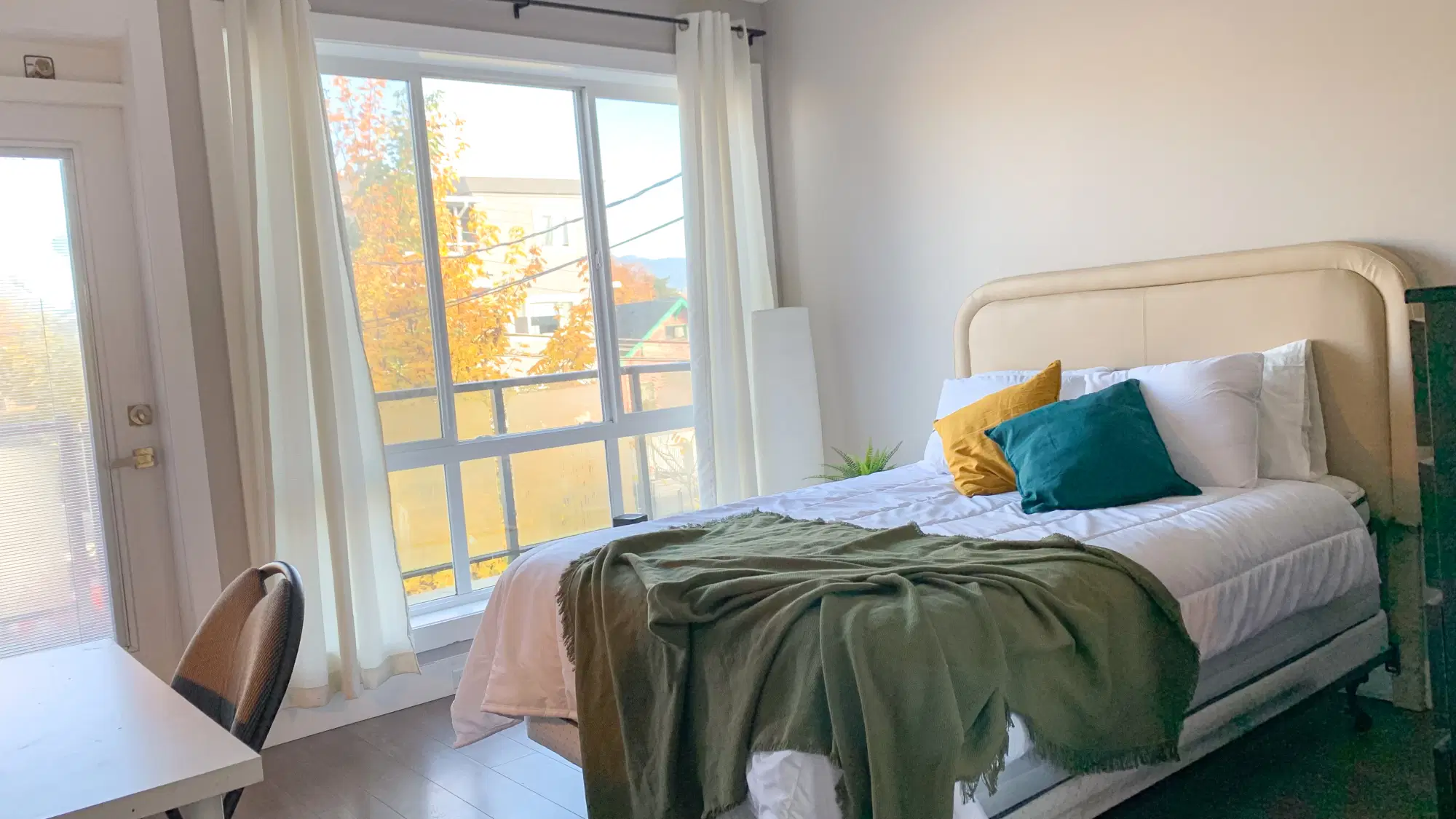 1369 East Broadway, Vancouver – Monterrey Room (1 Bed 1 Bath)