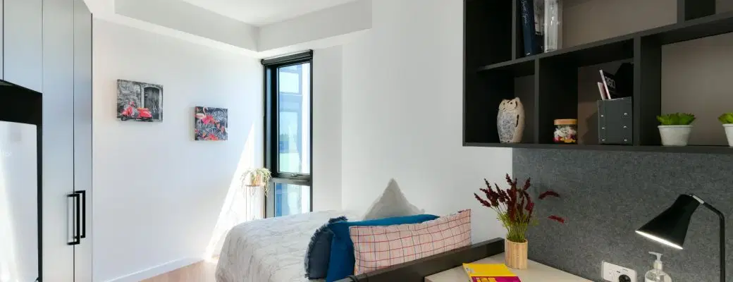 UniLodge Toowong, Brisbane – Studio Long