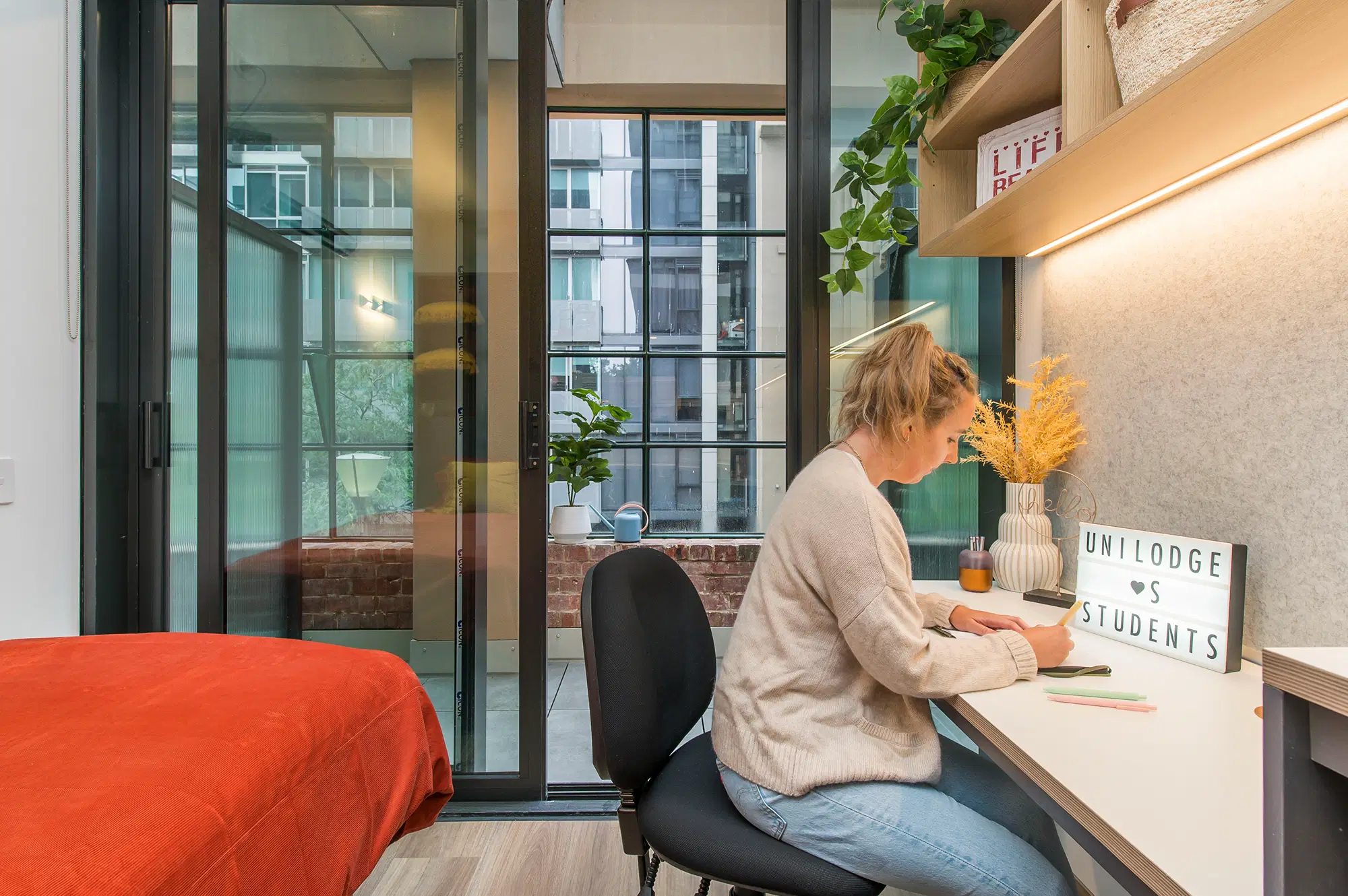 UniLodge Melbourne Flagstaff, Melbourne – Studio Terrace