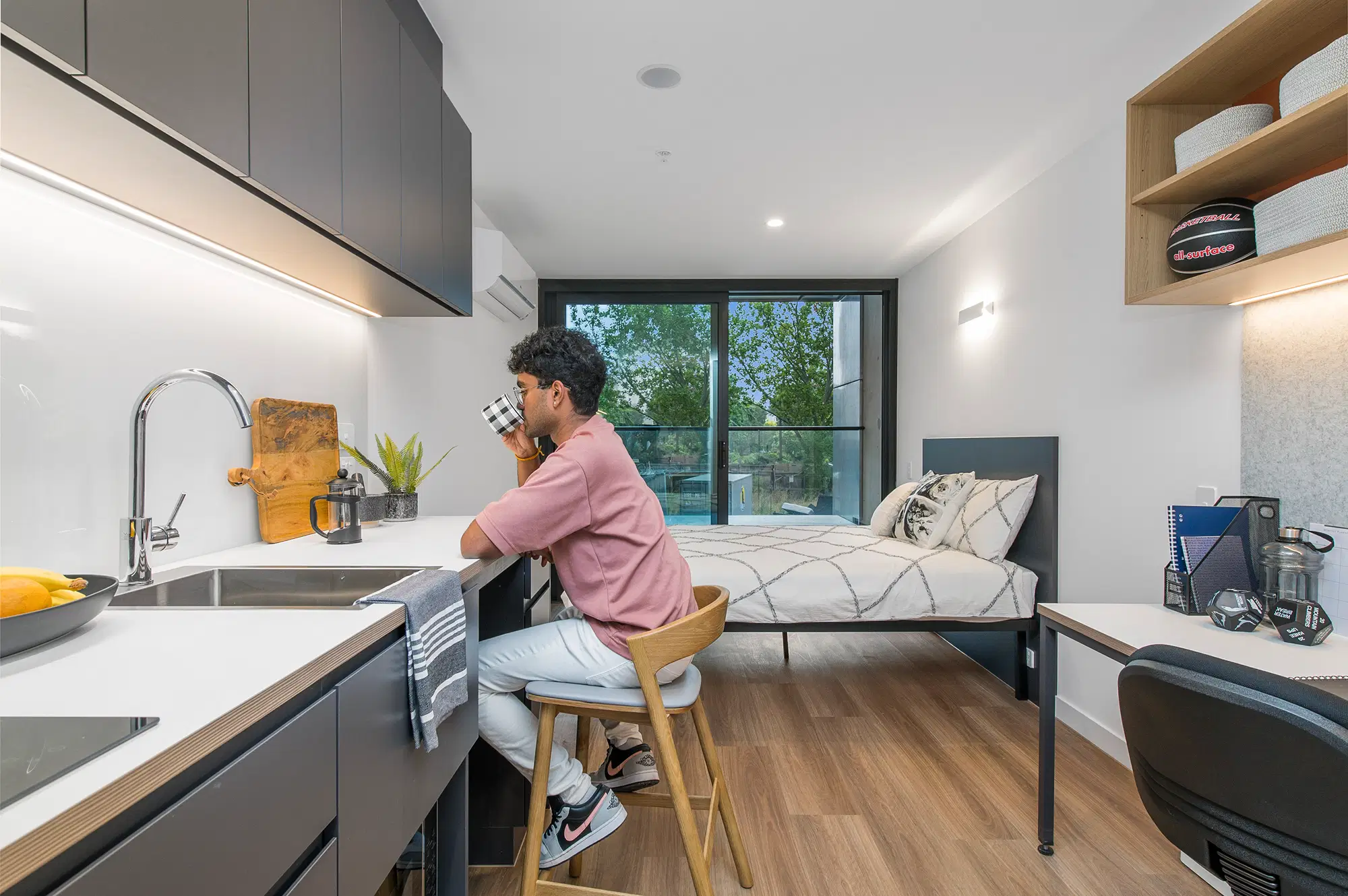 UniLodge Melbourne Flagstaff, Melbourne – Studio Terrace Queen