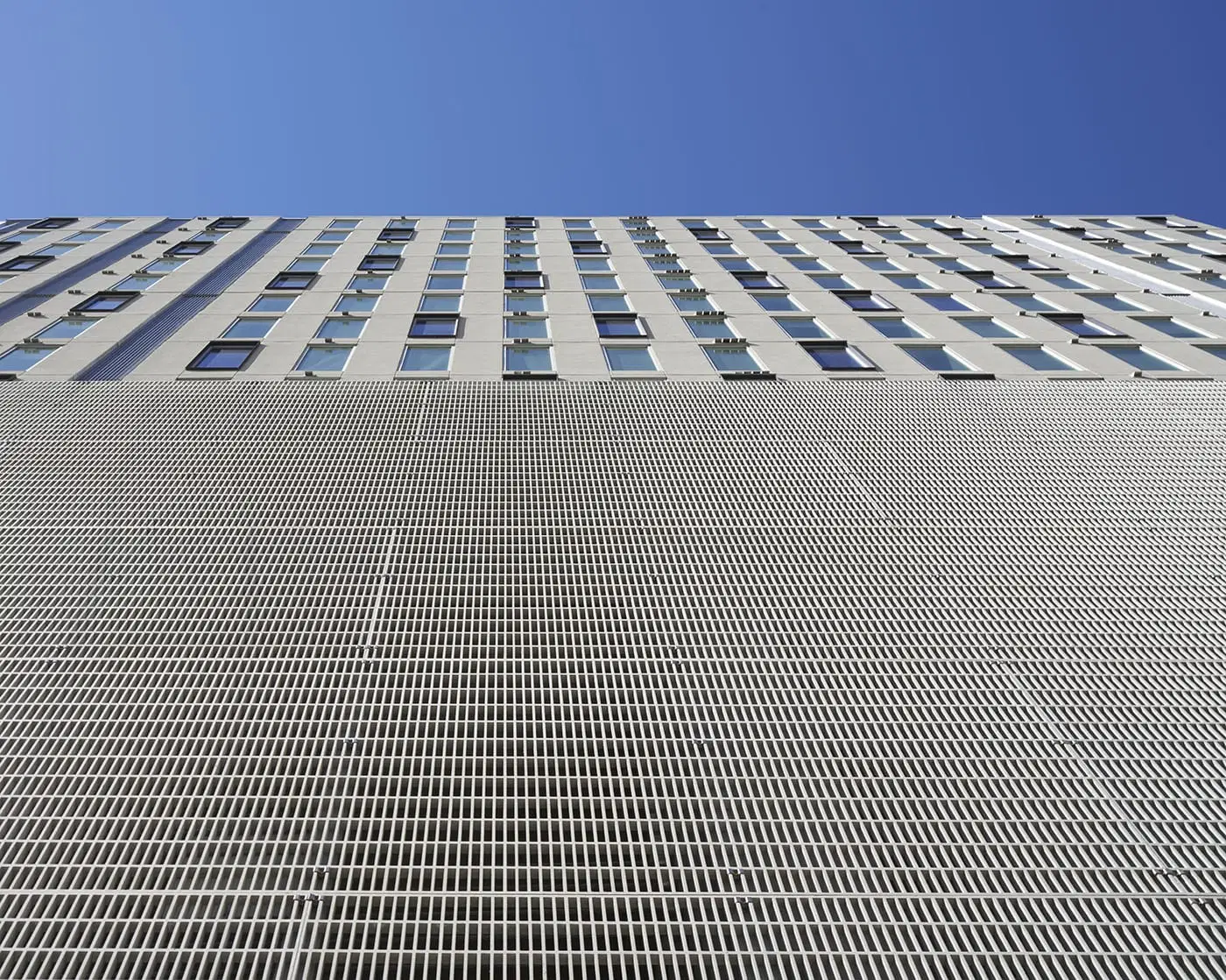 Lark Austin, Austin – Exterior