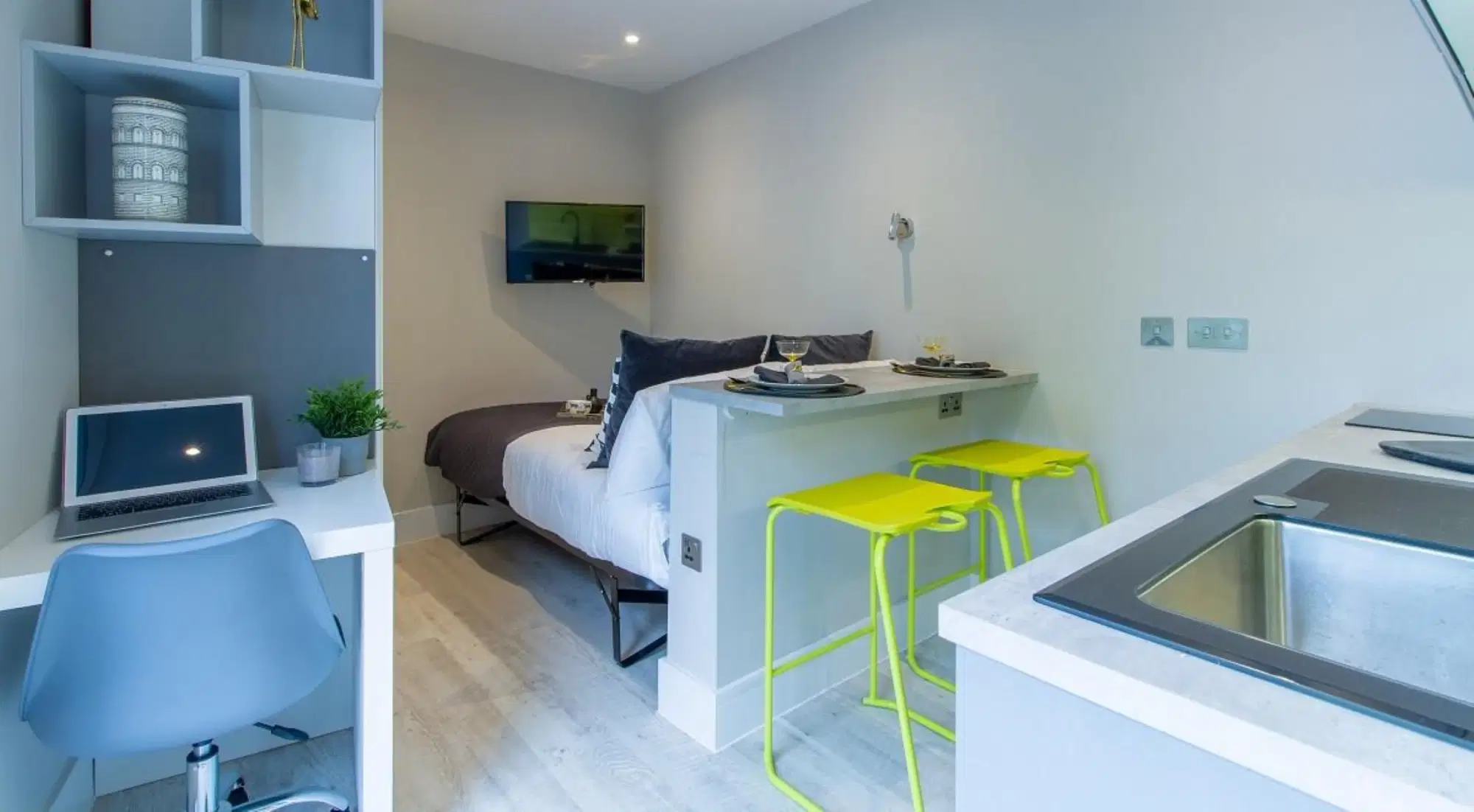 AXO Seven Sisters, London – Bronze Studio