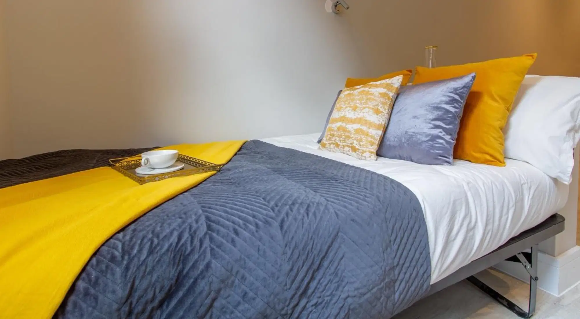 AXO Seven Sisters, London – Bronze Accessible Studio