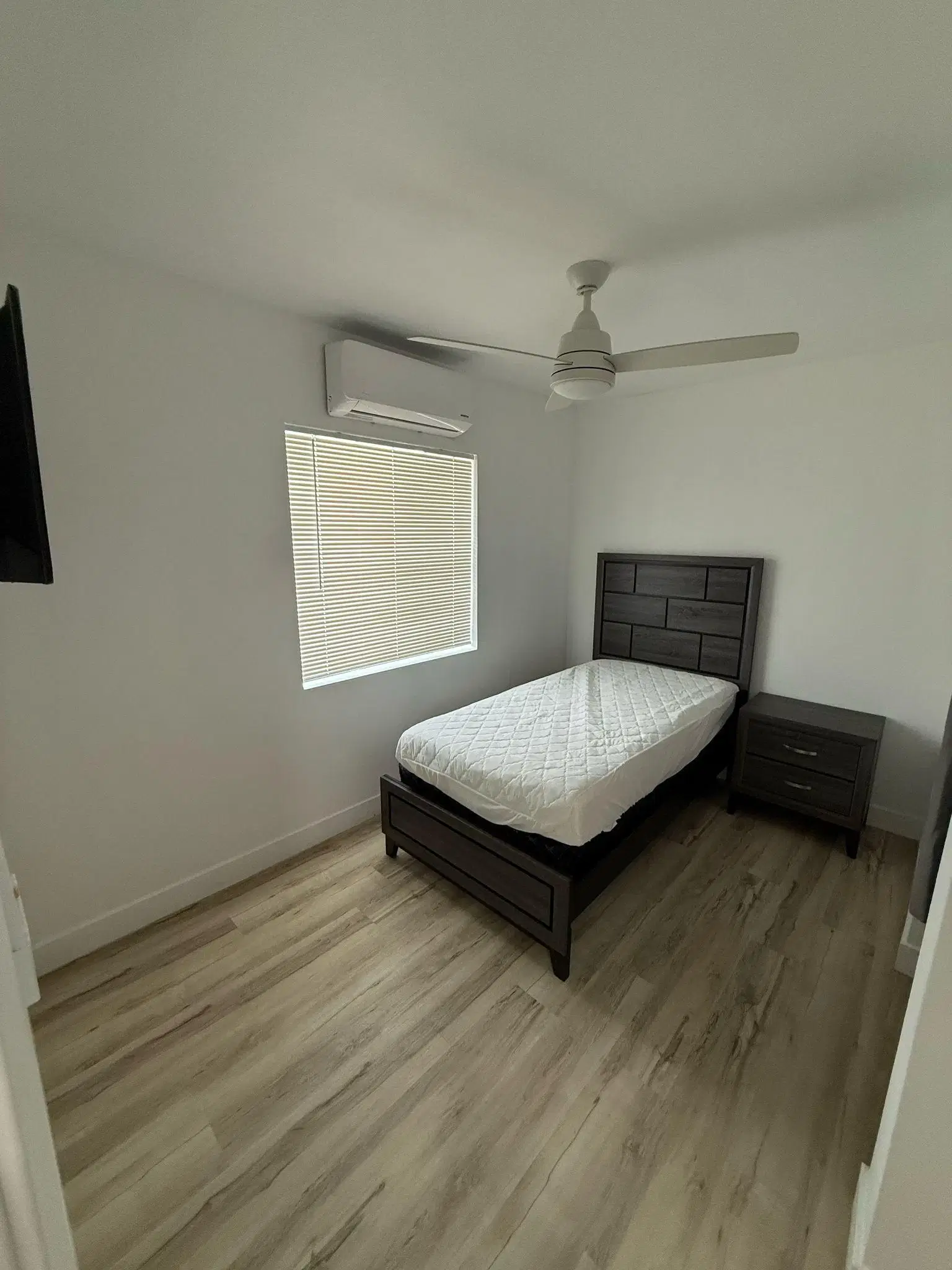 PDP 85017, Phoenix – #38165: Room in 9 Bed 9 Bath