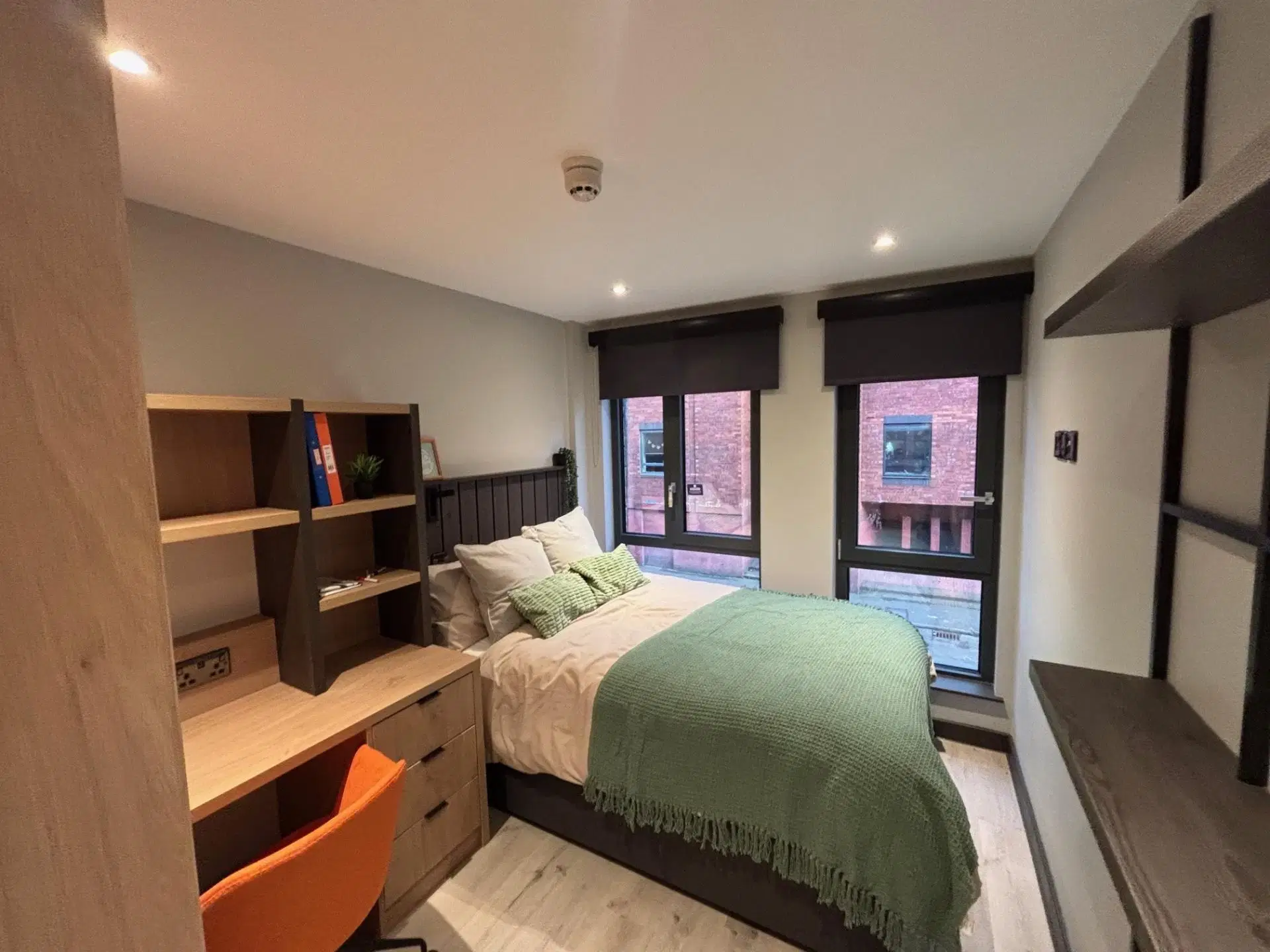 The Port On The Square, Bristol – Modern Classic Ensuite