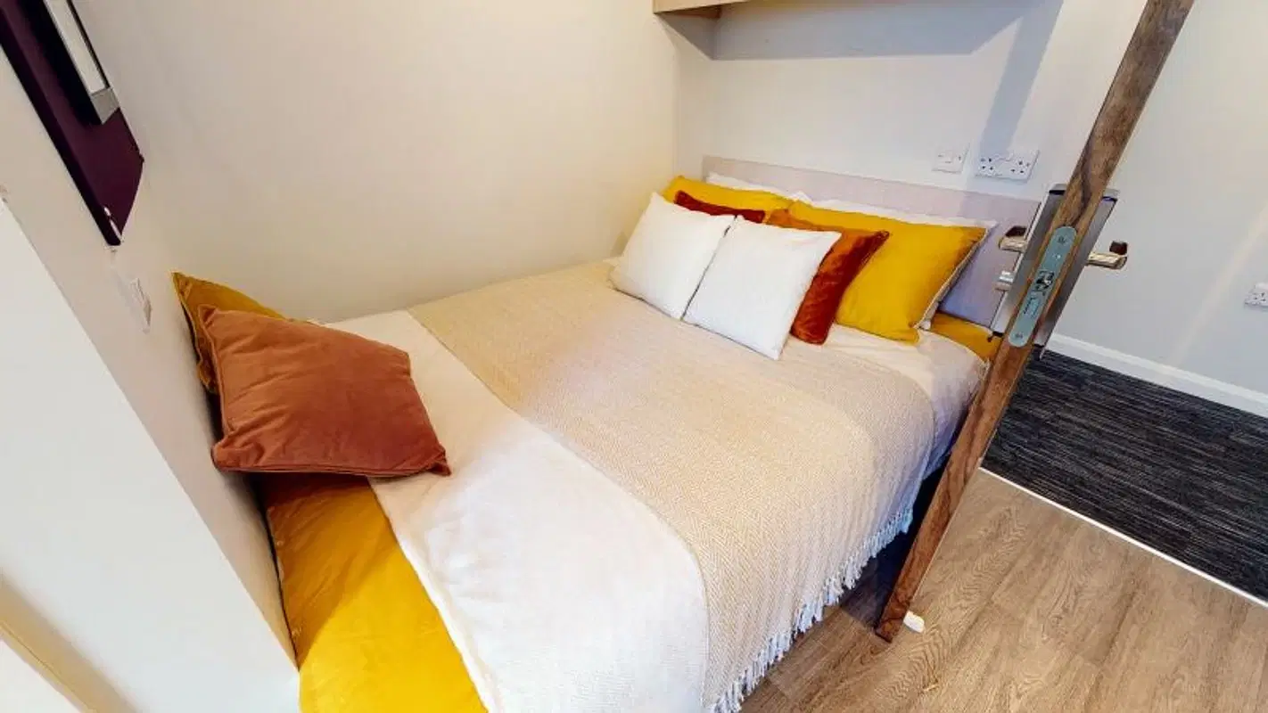 iQ Sawmills, Brighton – Accessible Studio