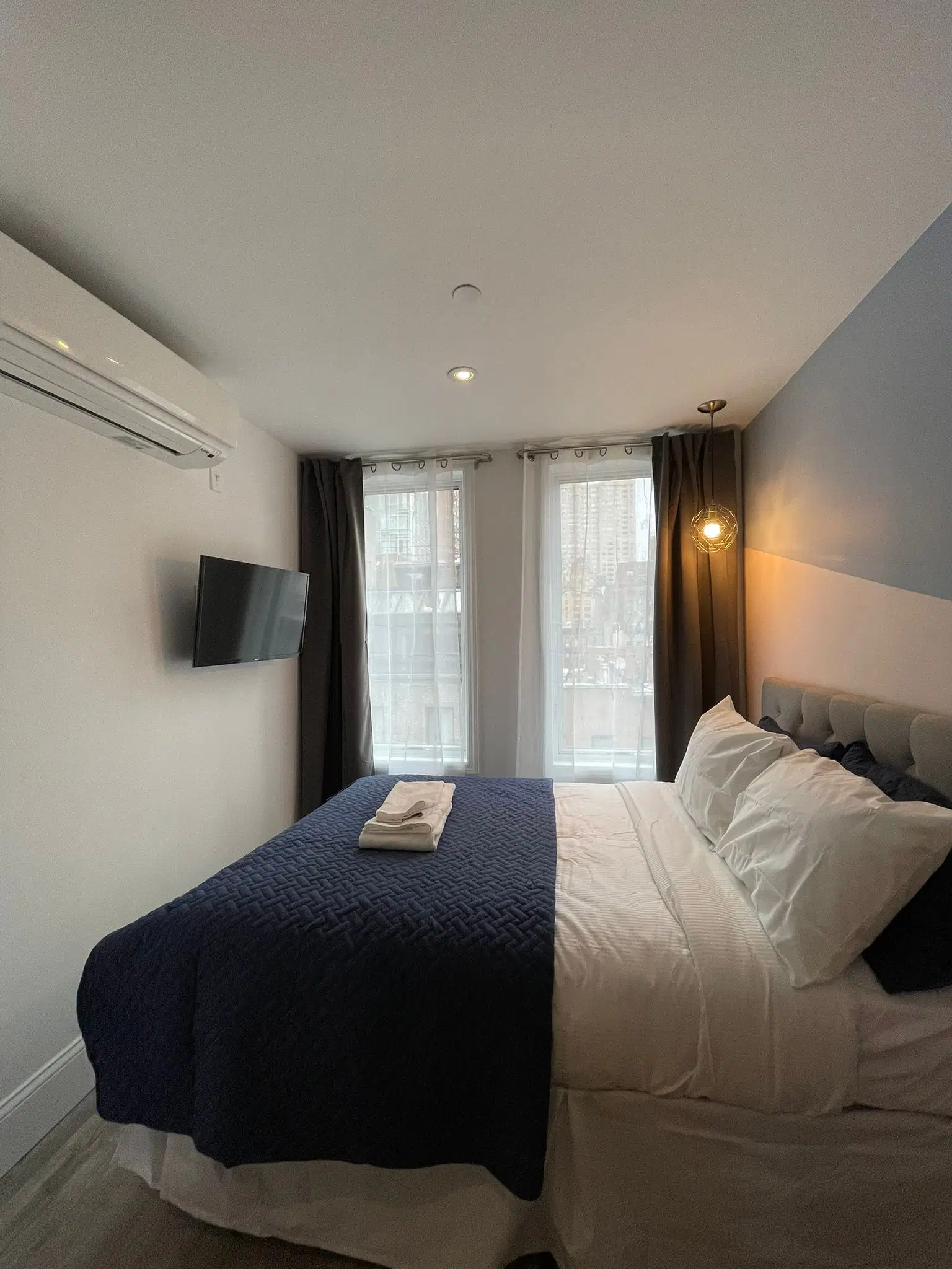 308 East 52nd Street, New York – Room in 2 Bed Apartment | Private Room