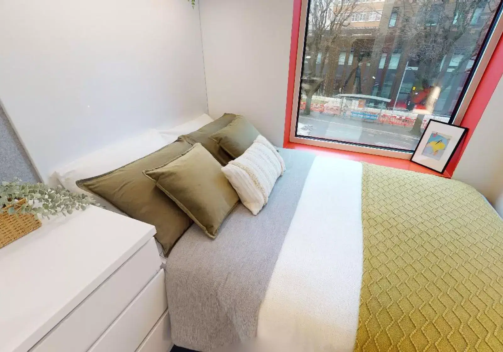 iQ Brighton, Brighton – Silver En Suite Plus