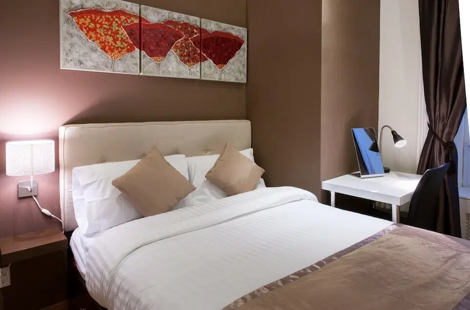 111 East 39th Street, New York – Room in a 2 Bedroom Apartment | Private Room