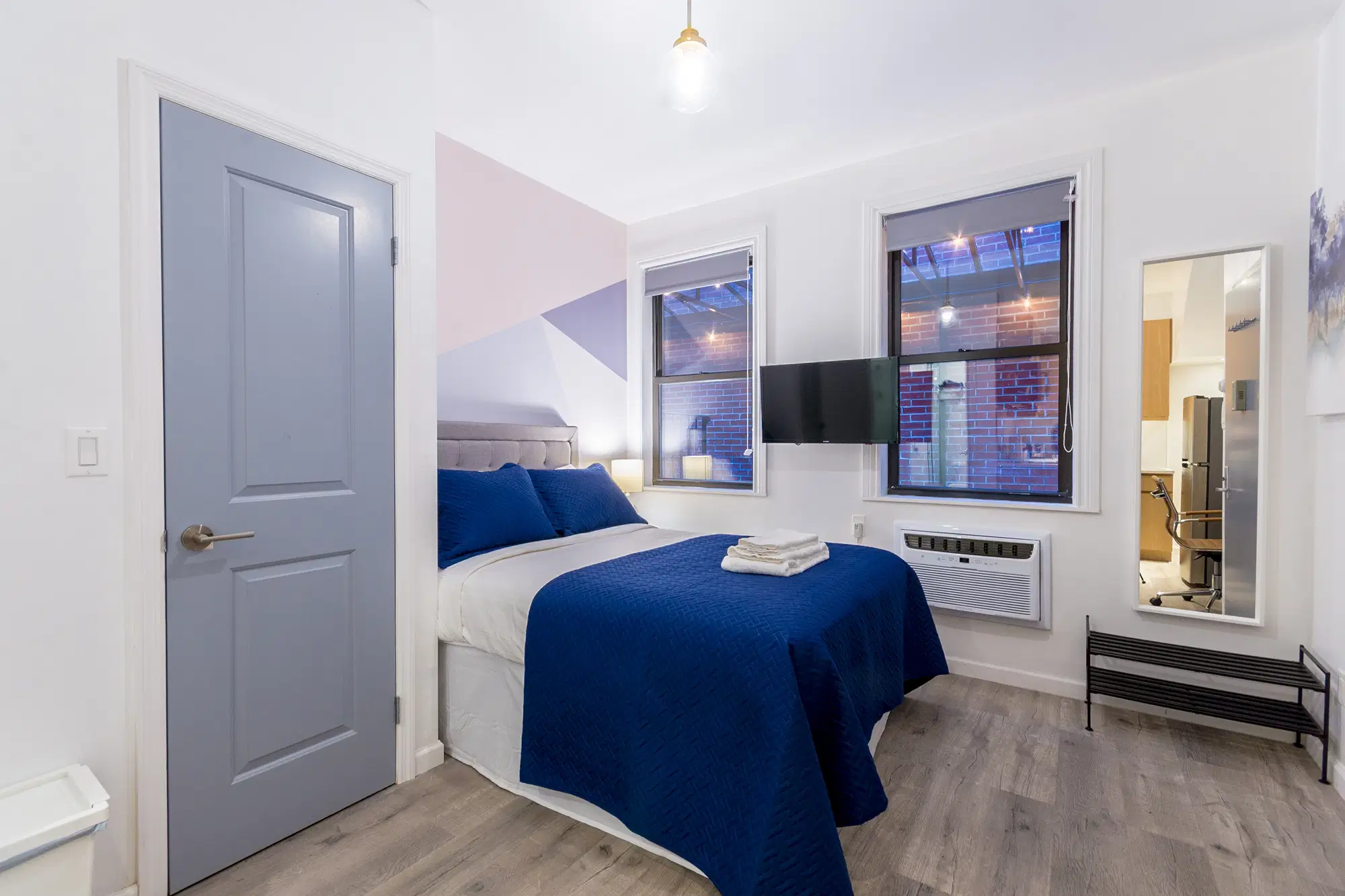 133 West 3rd Street, New York – 4 Bedroom Apartment | Private Room