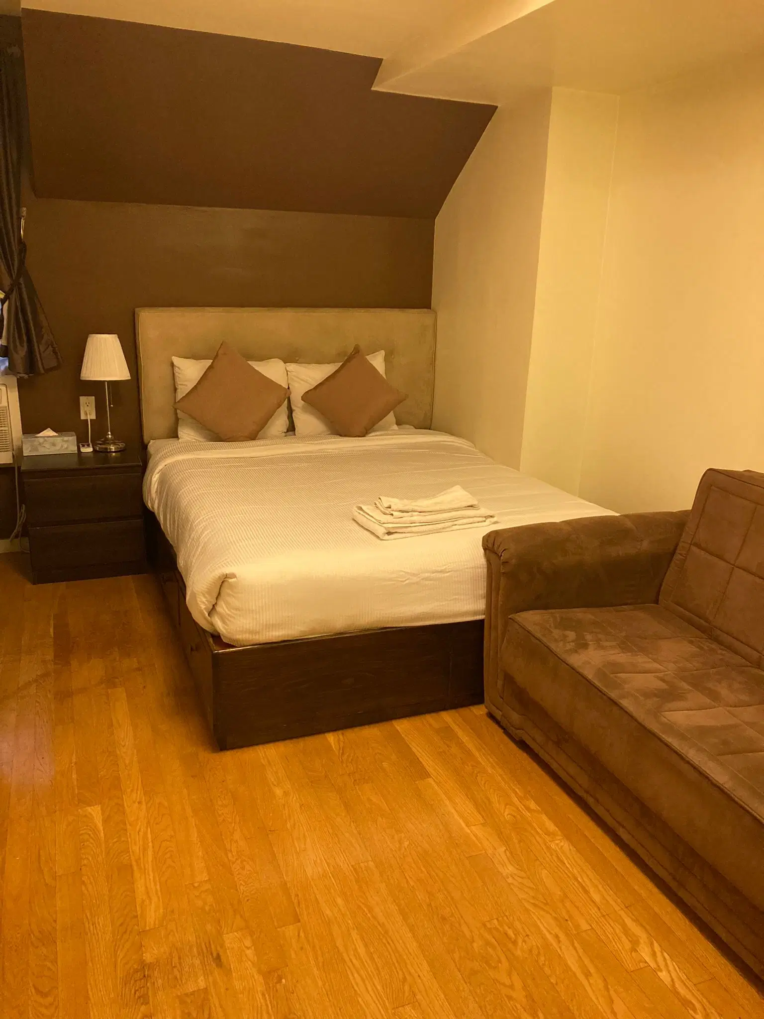 152 West 15th Street, New York – Private Room
