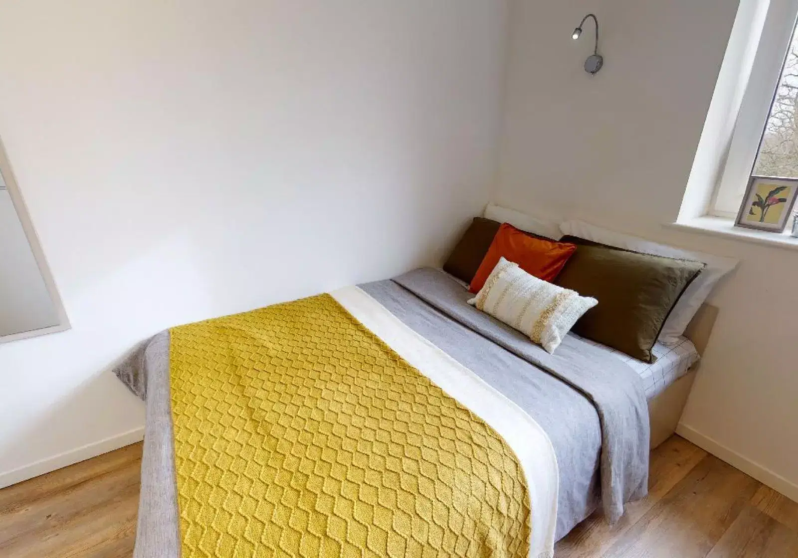 iQ The Pad, Egham – Bronze En Suite Plus