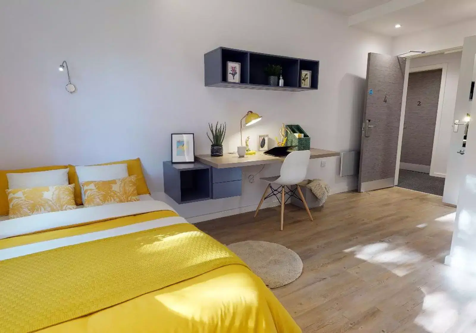 iQ The Podium, Egham – Silver En Suite