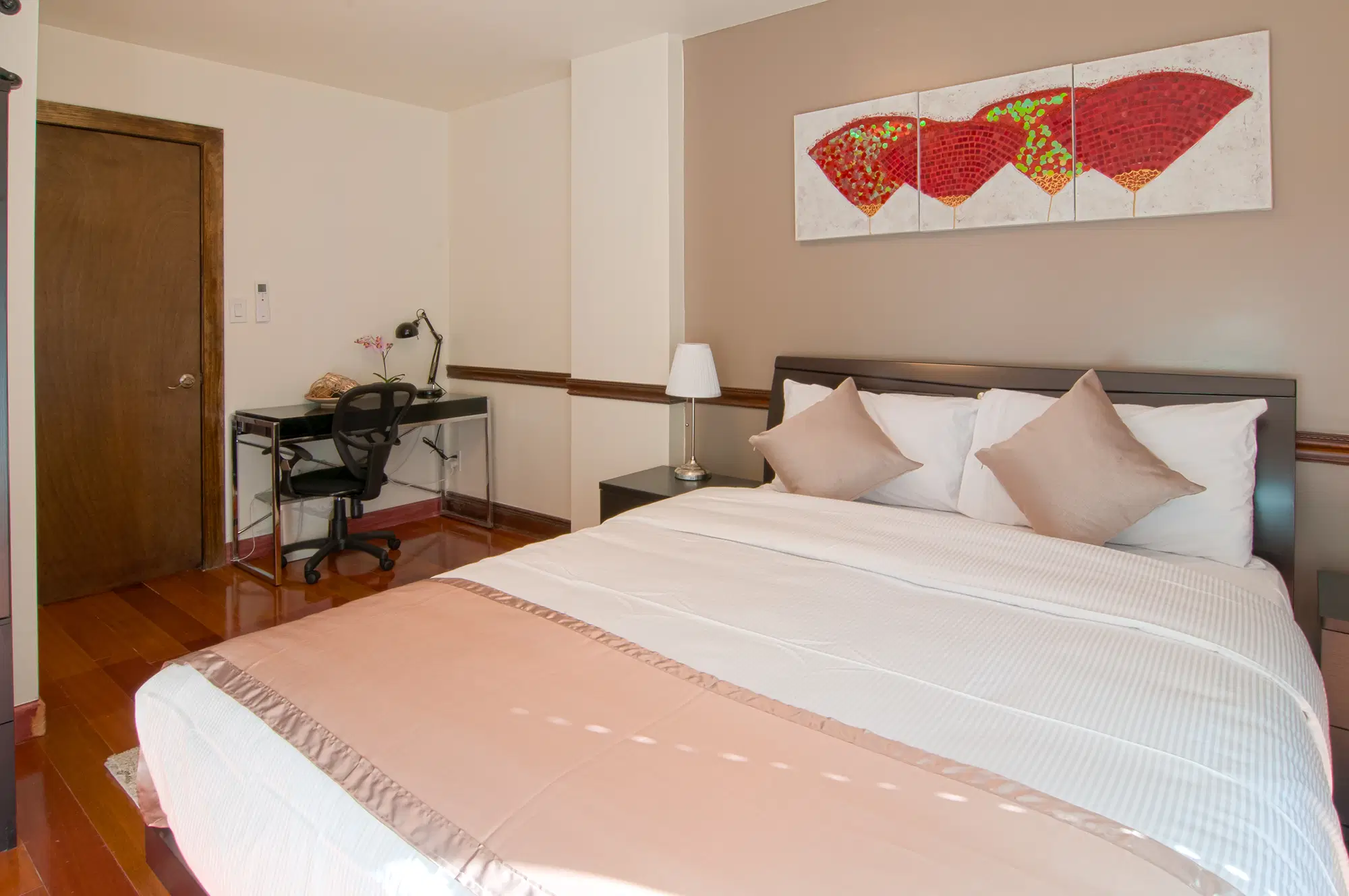 138 East 37th Street, New York – Private Room | 2 Bedroom Apartment