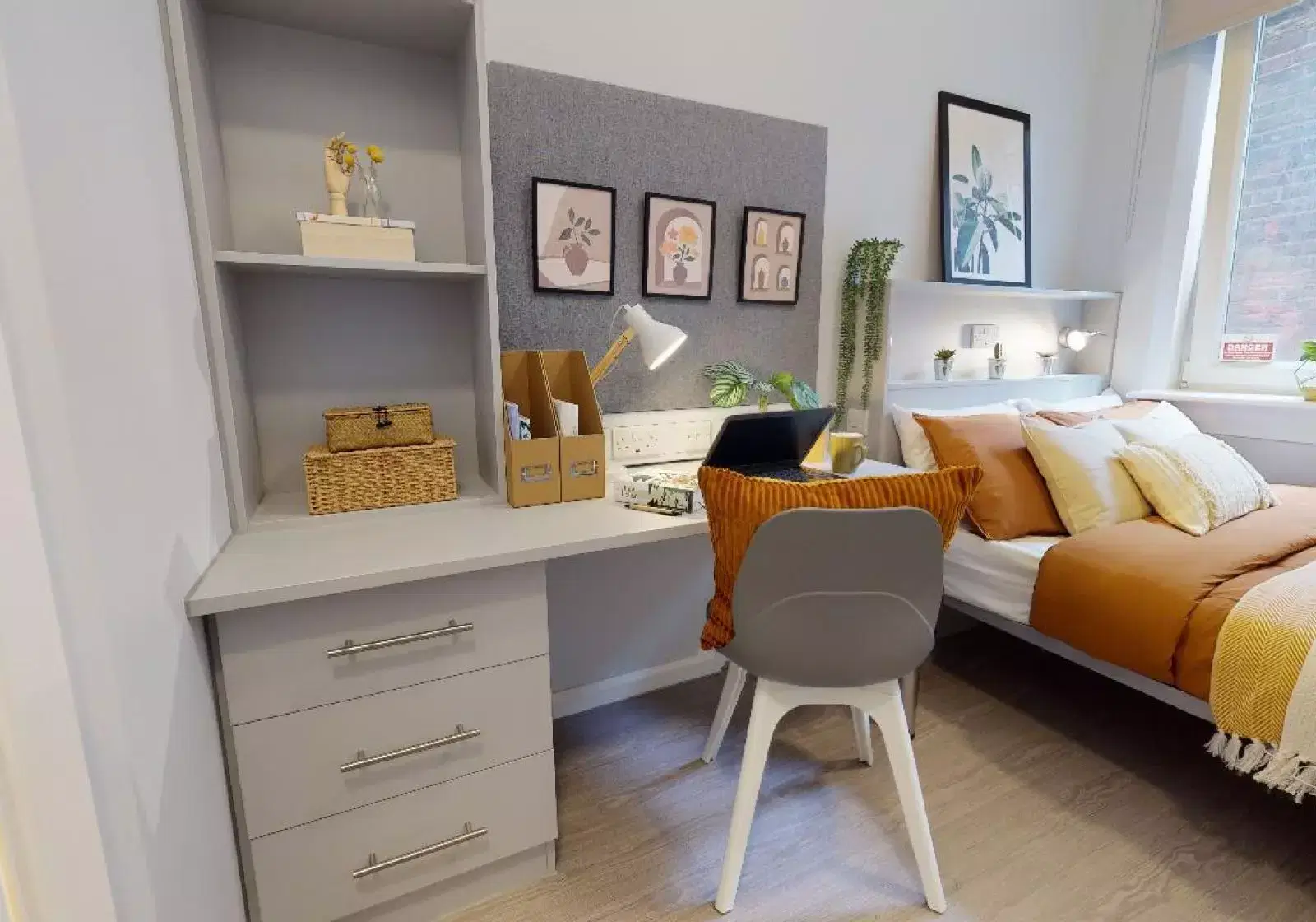 iQ Will Wyatt Court, London – Gold En Suite Plus