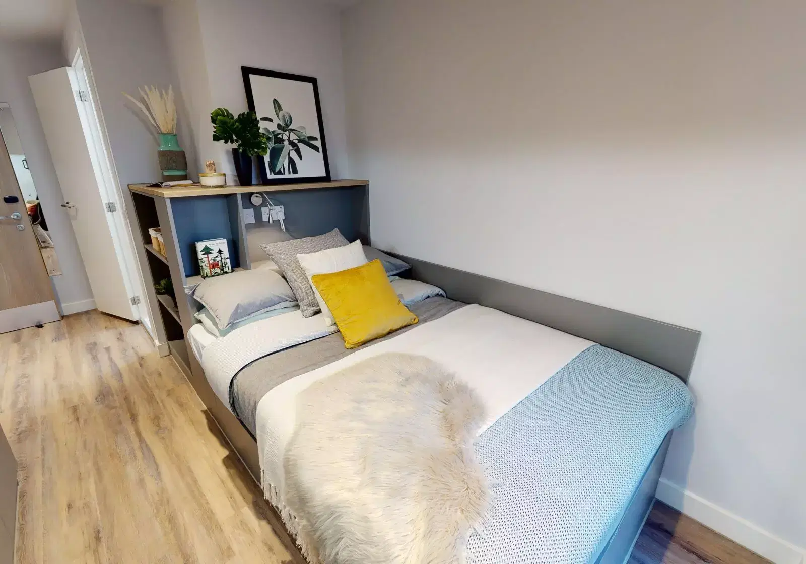 iQ Weaver Place, Coventry – Platinum En Suite