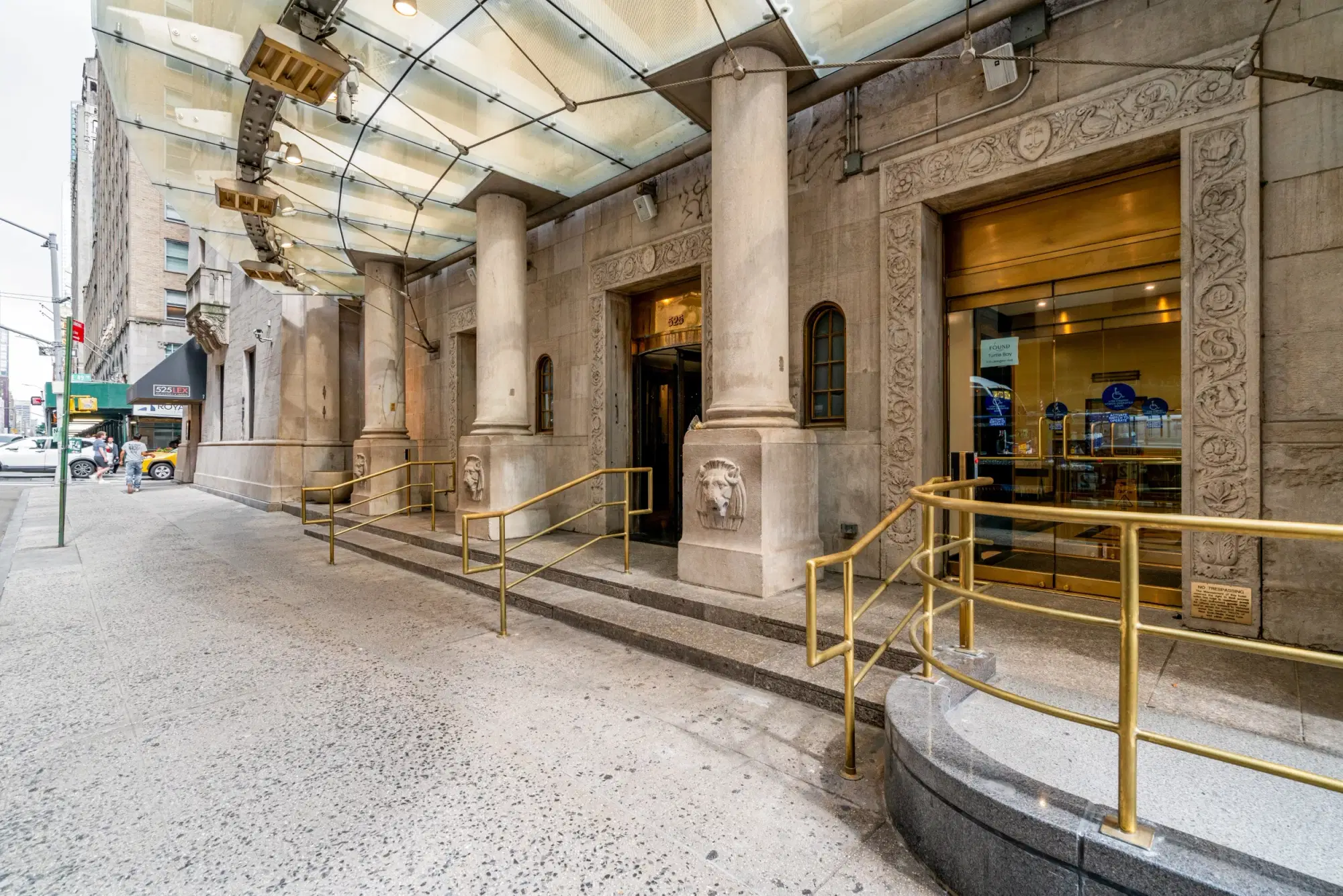 4S Turtle Bay, New York – Exterior