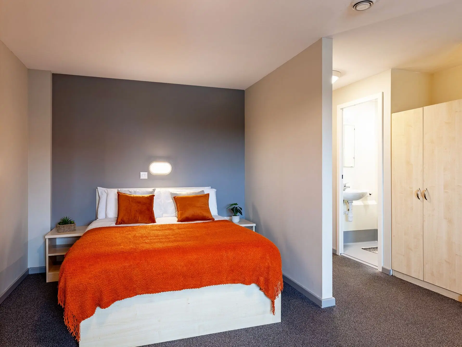 Crown House, Reading – Premium Studio