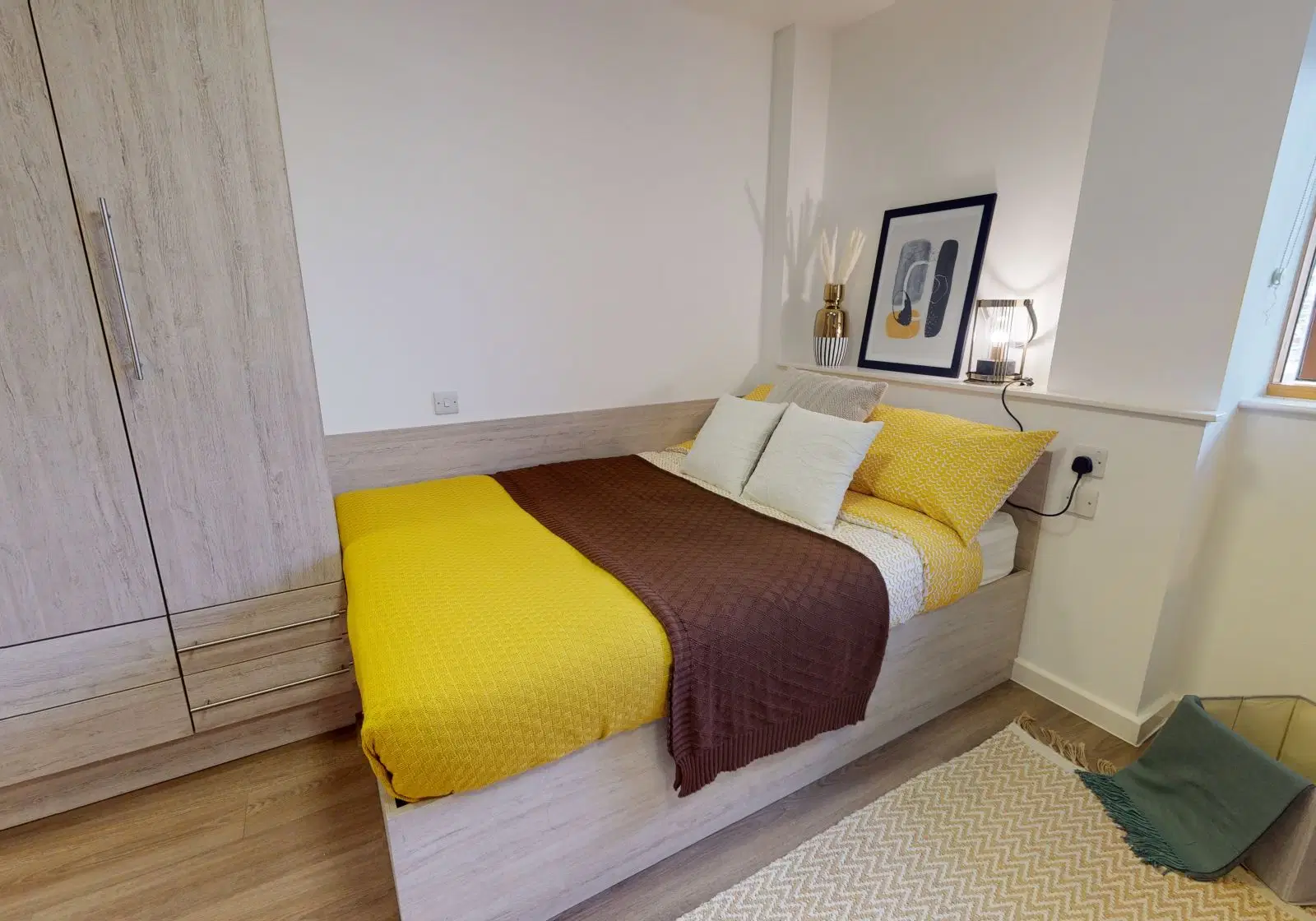 iQ Kingston, Kingston upon Thames – Platinum Studio Plus