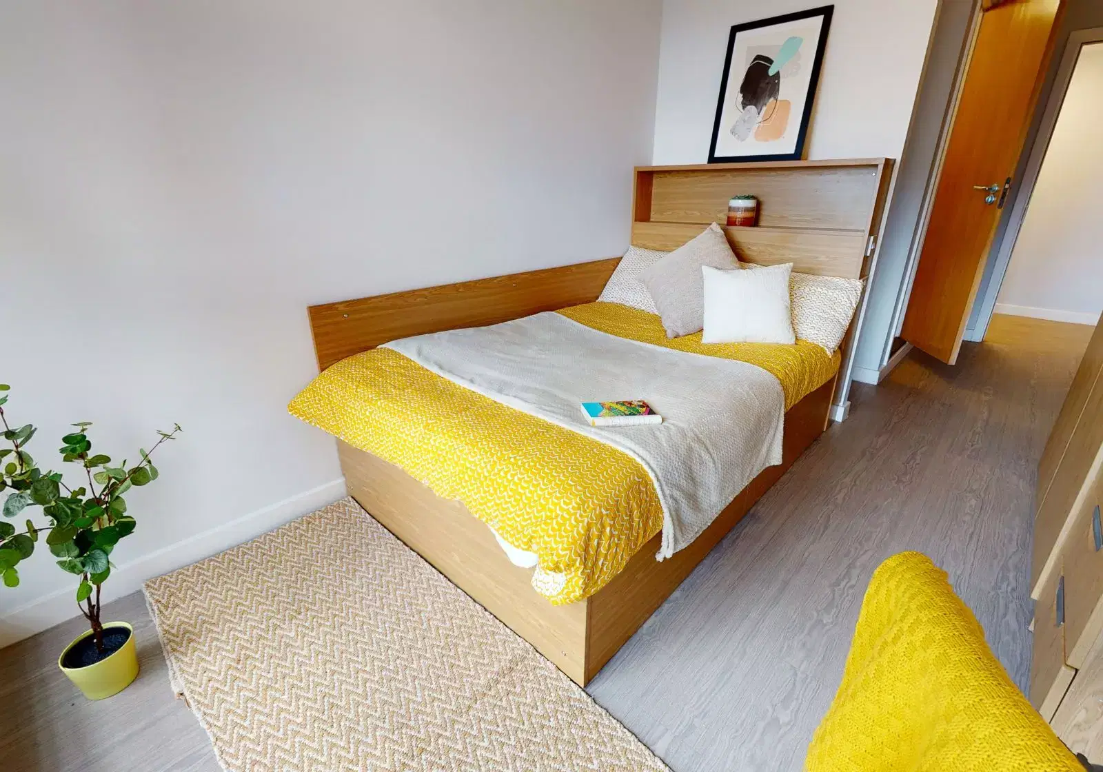 iQ Water Lane House, Bristol – Gold En suite