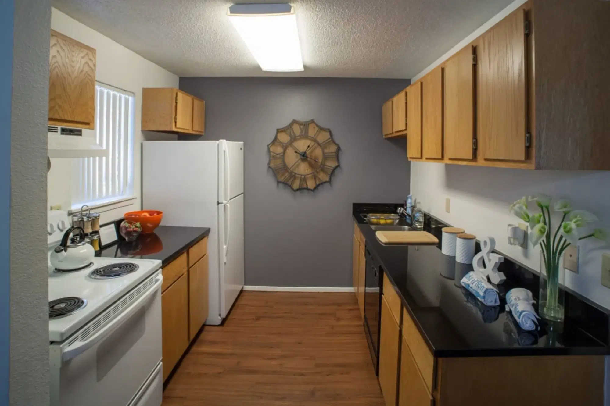 Hawks Pointe, Lawrence – Kitchen