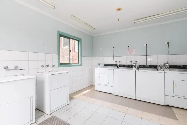 Bouverie Residence, Melbourne – Amenities
