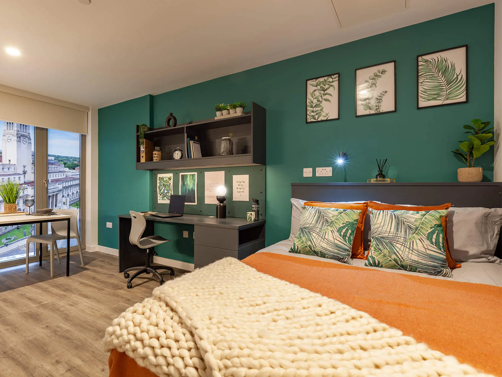 The Terry Frost Building, Leeds – Deluxe Ensuite