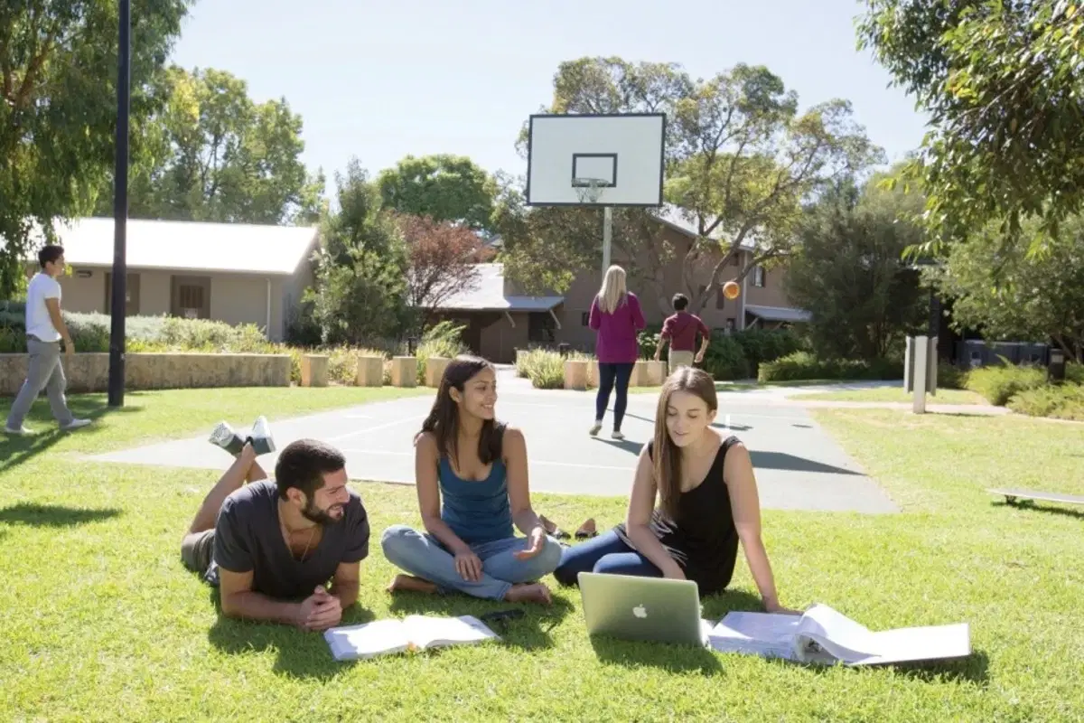 ECU Village Mount Lawley (Edith Cowan University and Associated Institutions), Perth – Amenities
