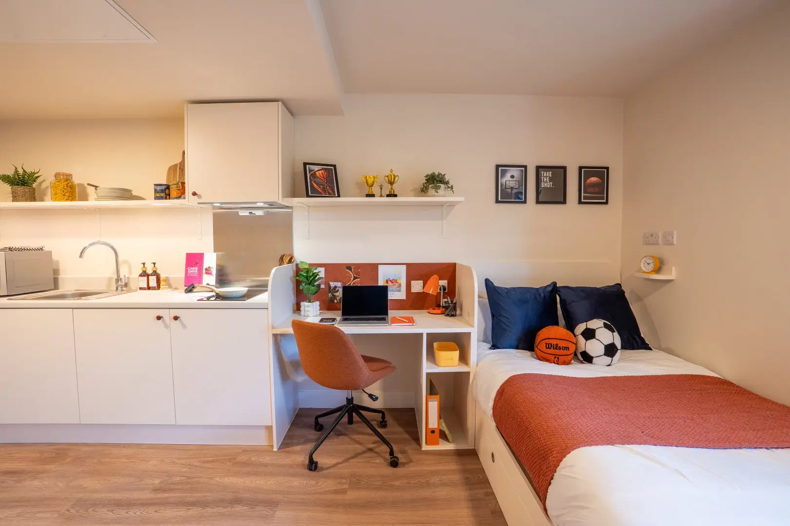 Valerian, York – Premium Studio