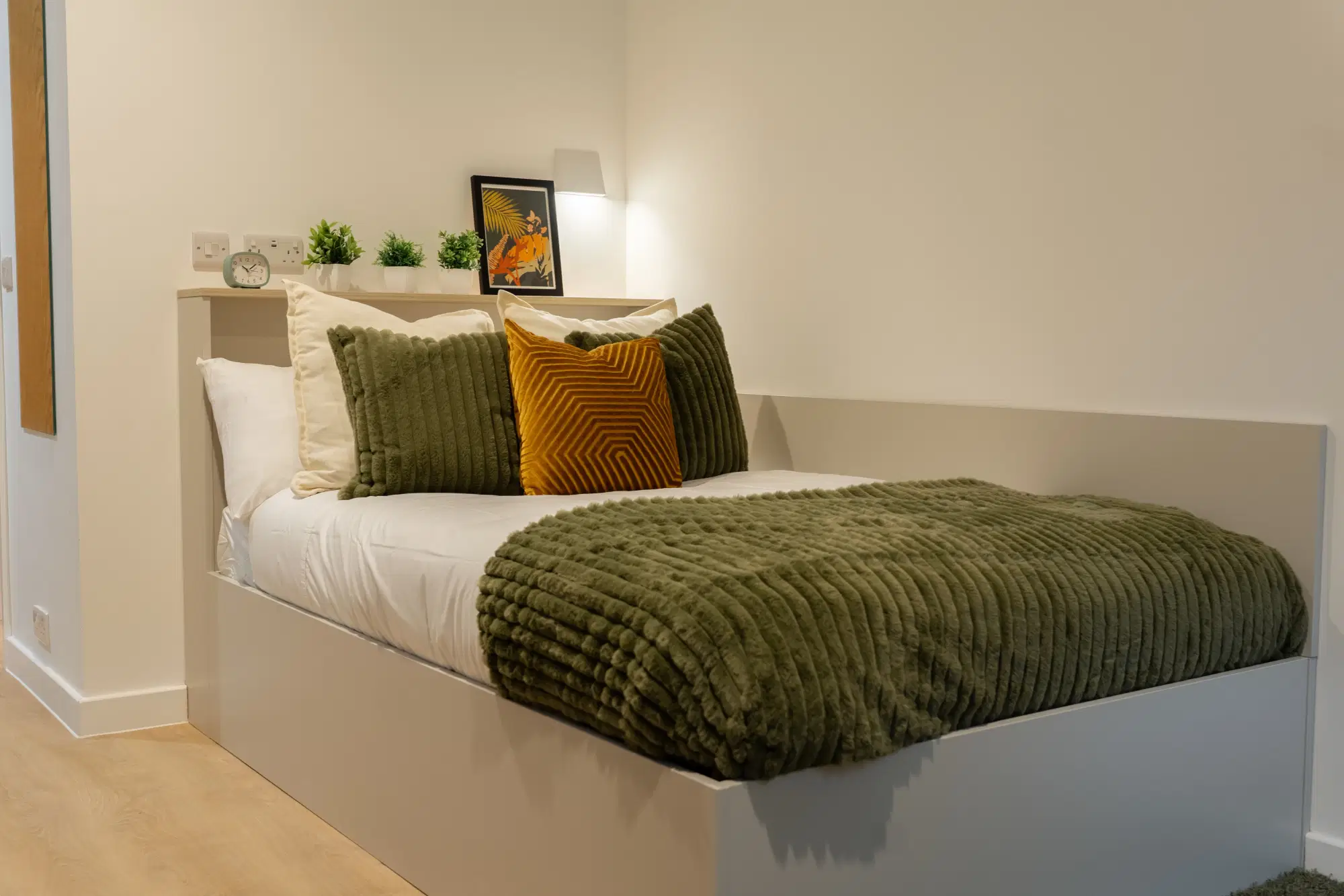 Telephone House, Dundee – Premium Plus En Suite
