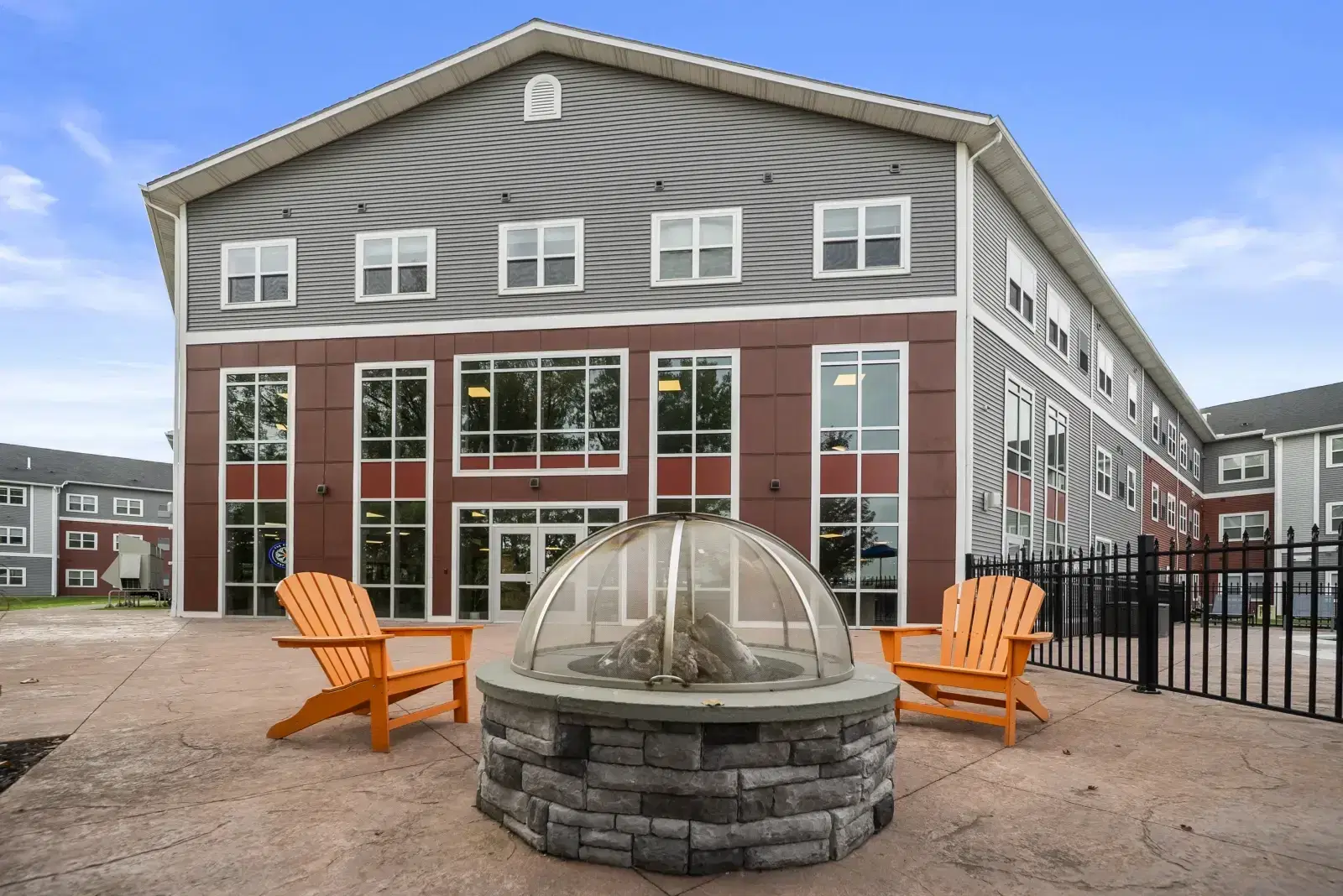 The Feywild, Rochester – Exterior