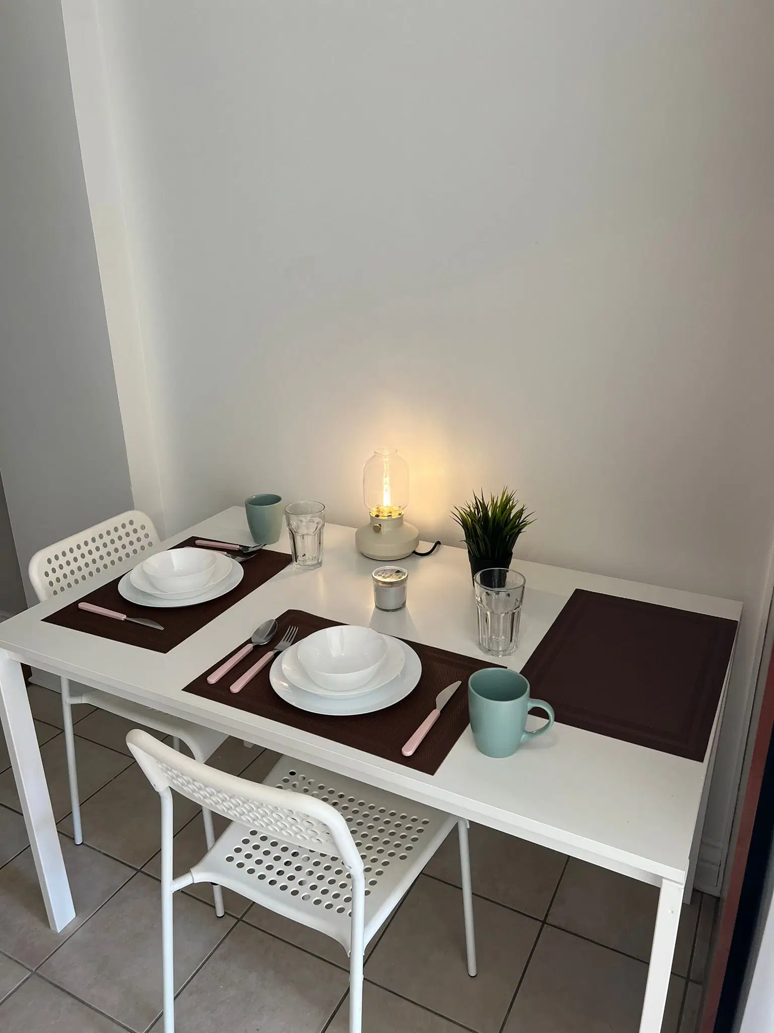 Pearson Housing Drummond Street, Montreal – Amenities