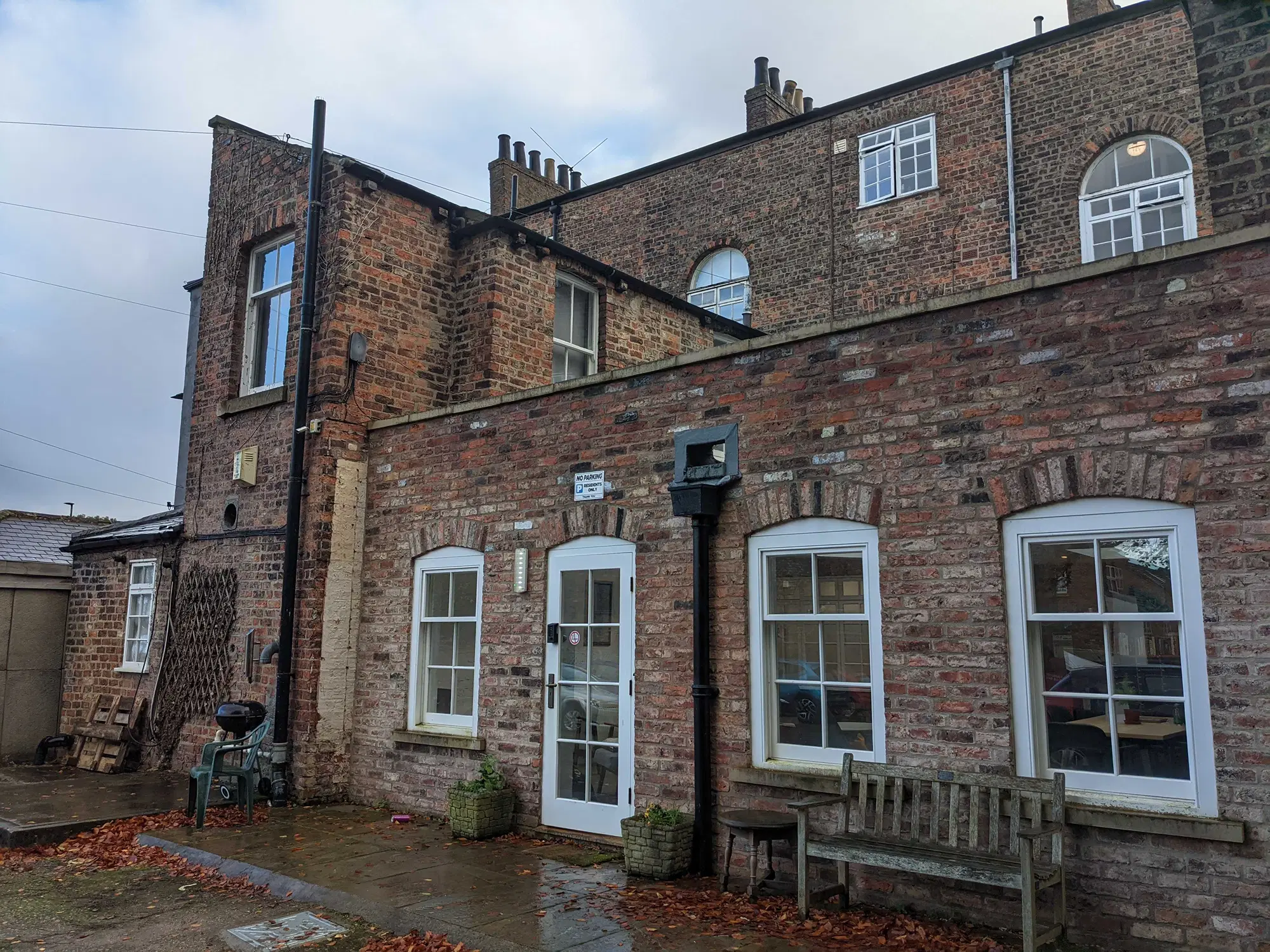 Holgate Road, York – Exterior