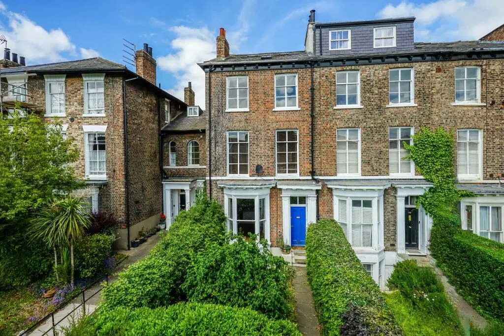 Holgate Road, York – Exterior