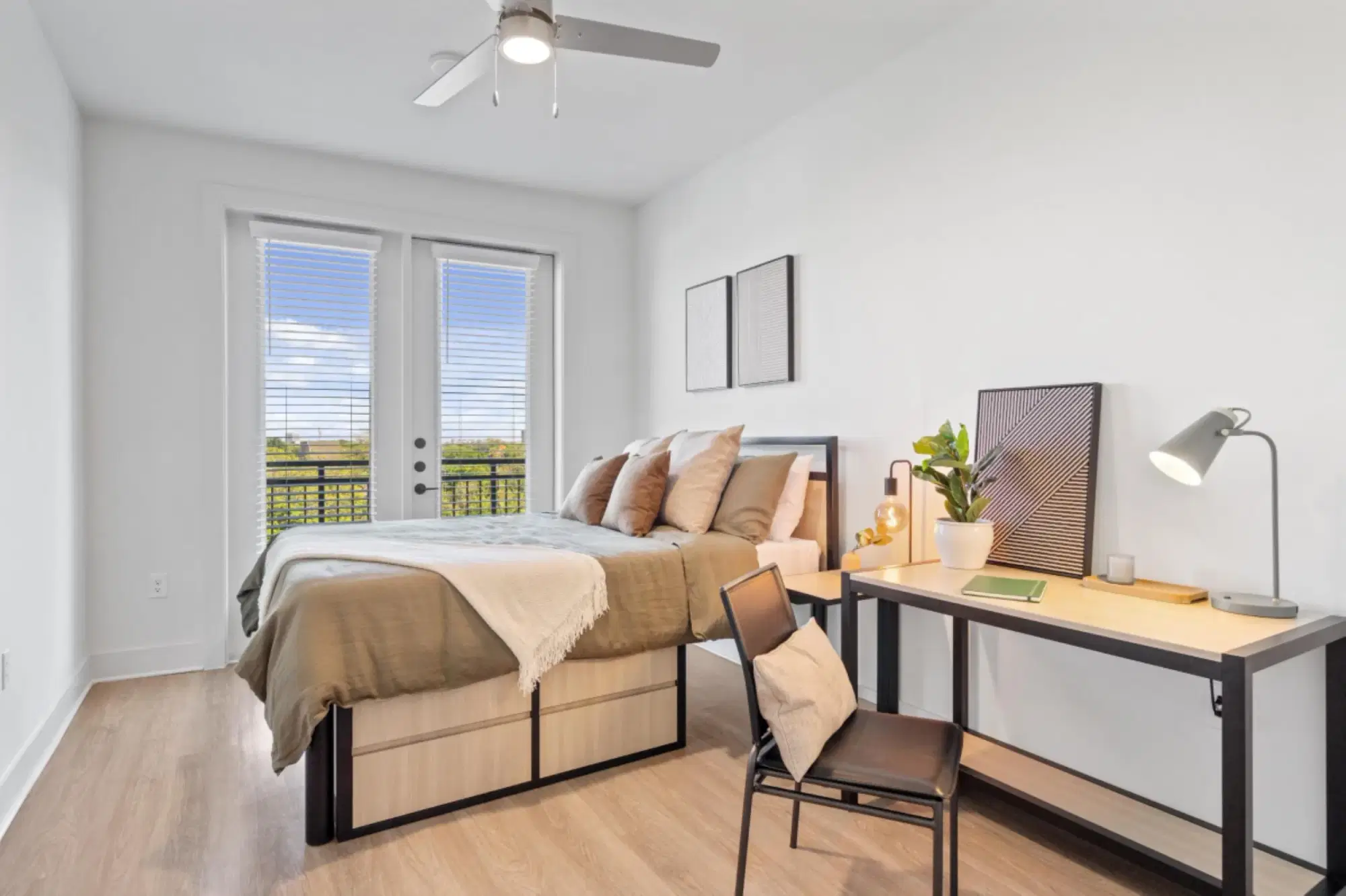 Uniti Montrose, Houston – Bedroom