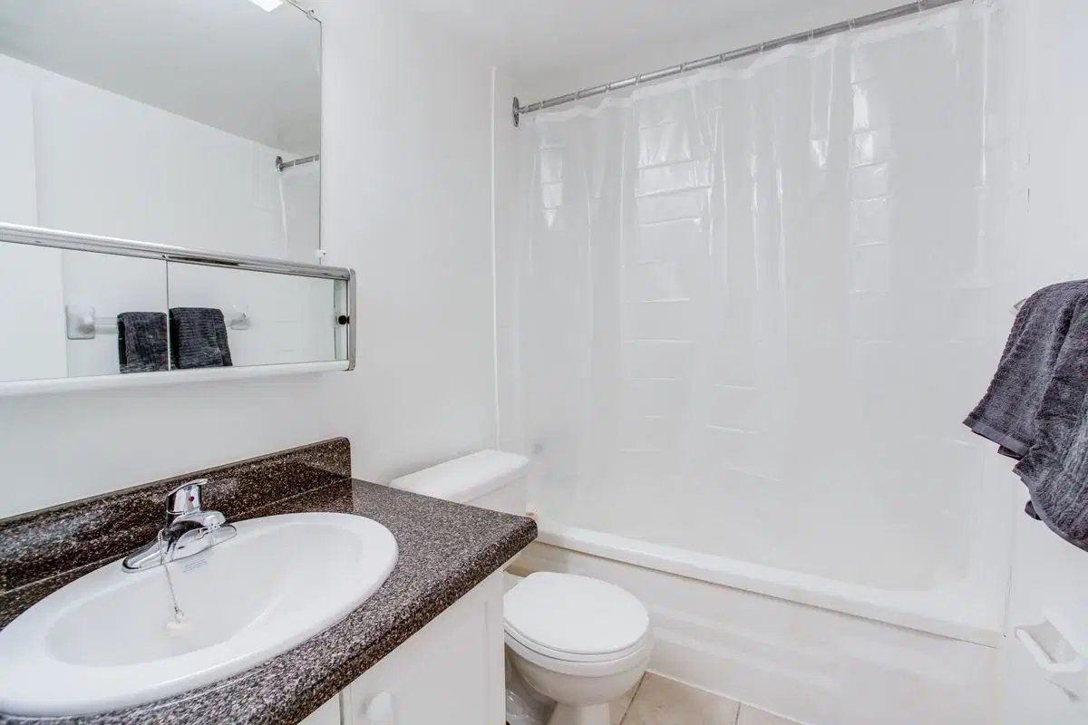 Pearson Housing Carlton Street, Toronto – Bathroom