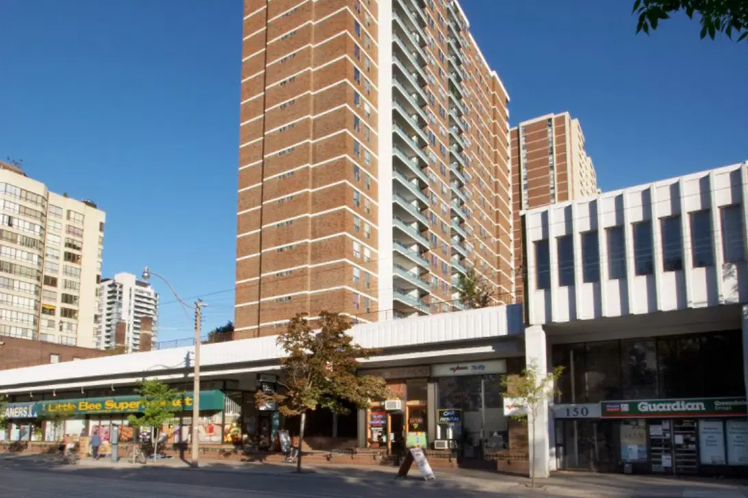 Pearson Housing Carlton Street, Toronto – Exterior