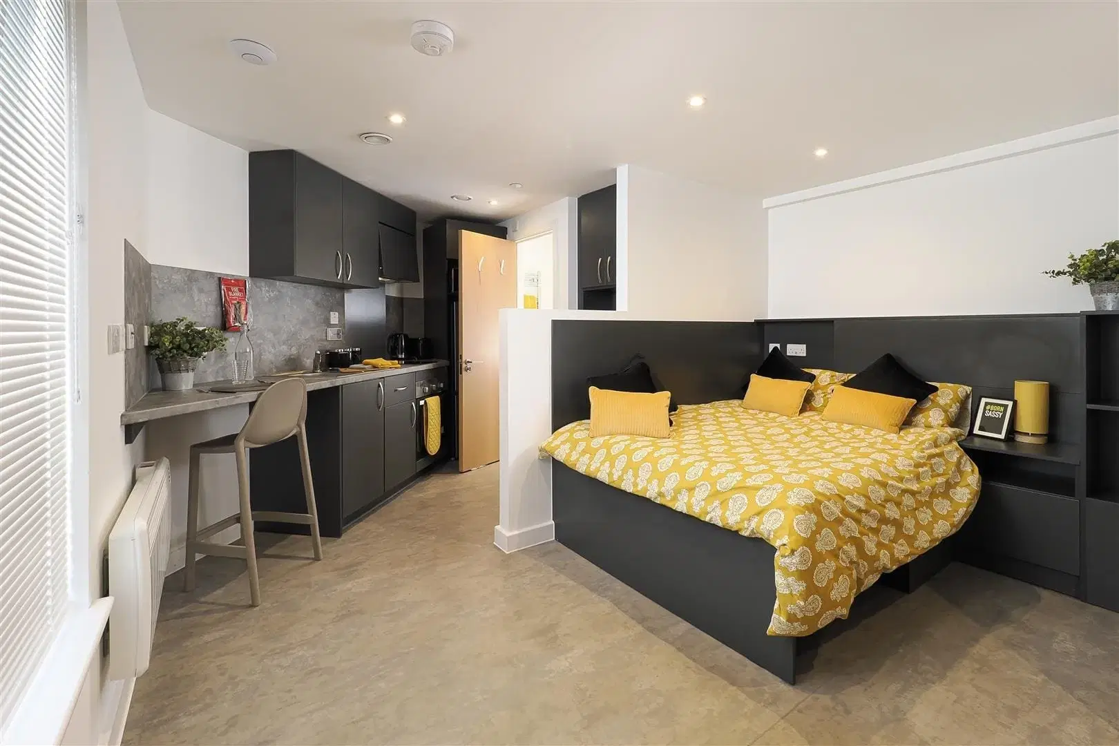 Davey, Canterbury – Studio Style C02