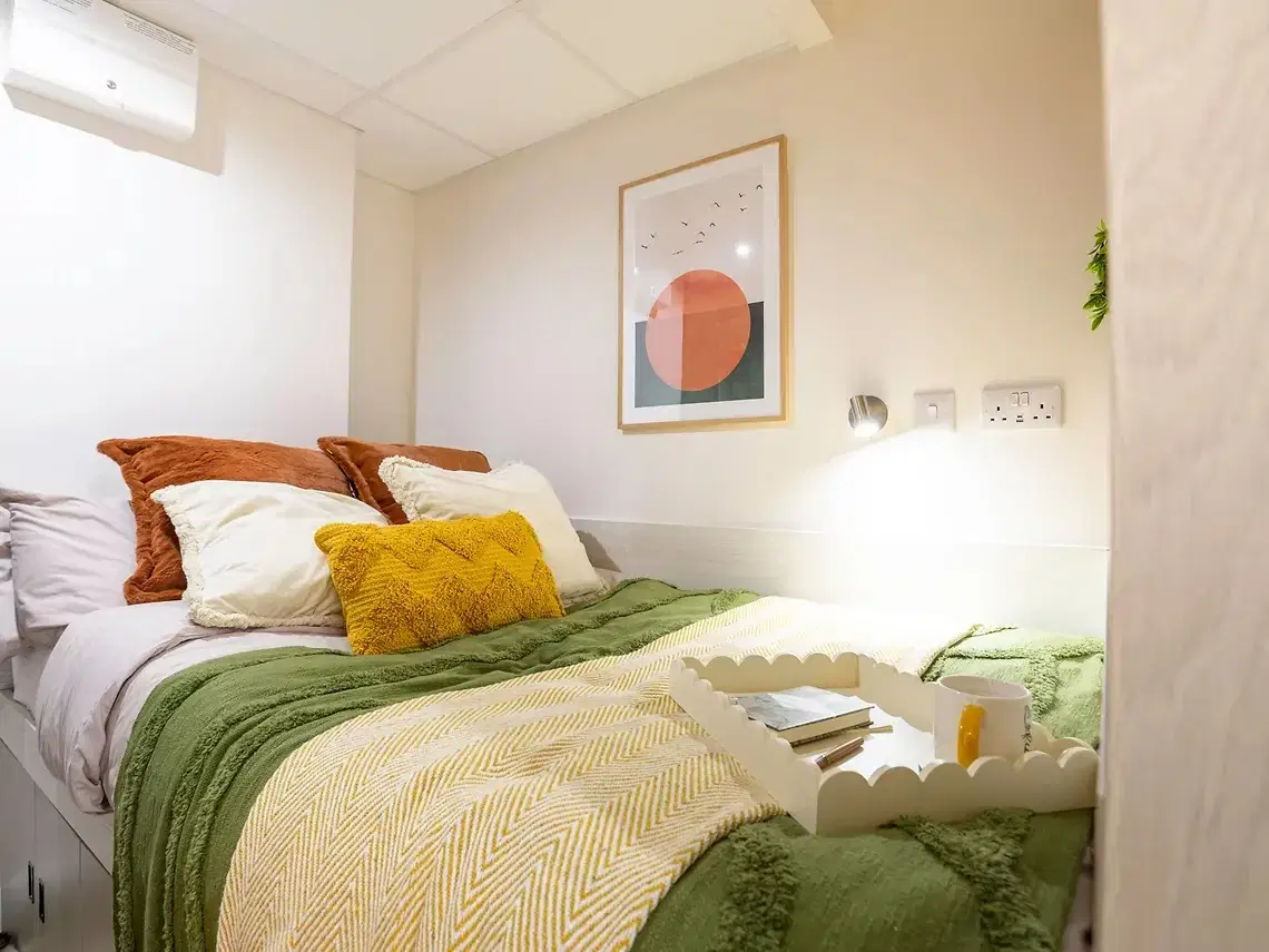Yugo Crown Place, Birmingham – Classic Studio (Floors 1-12)