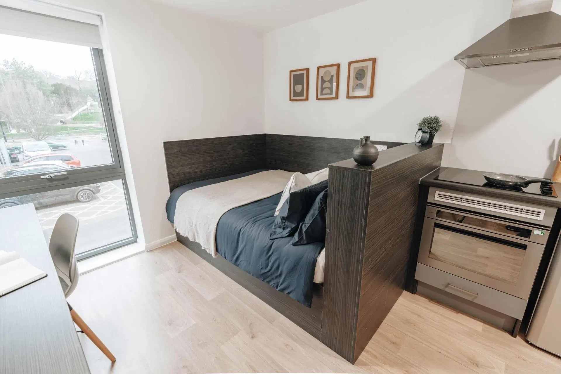 Avon Studios, Bath – Bronze Studio Riverside
