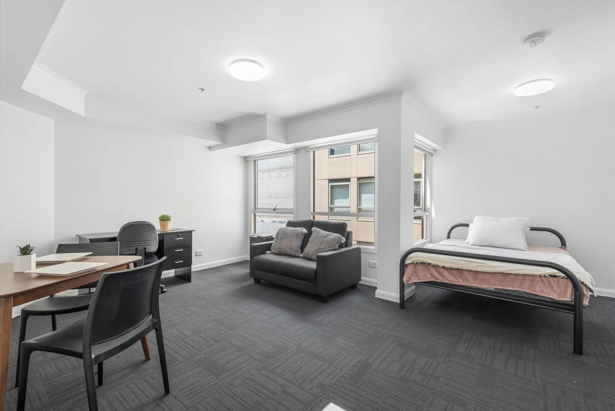 UniLodge Student Living On Flinders, Melbourne – Studio Double Large