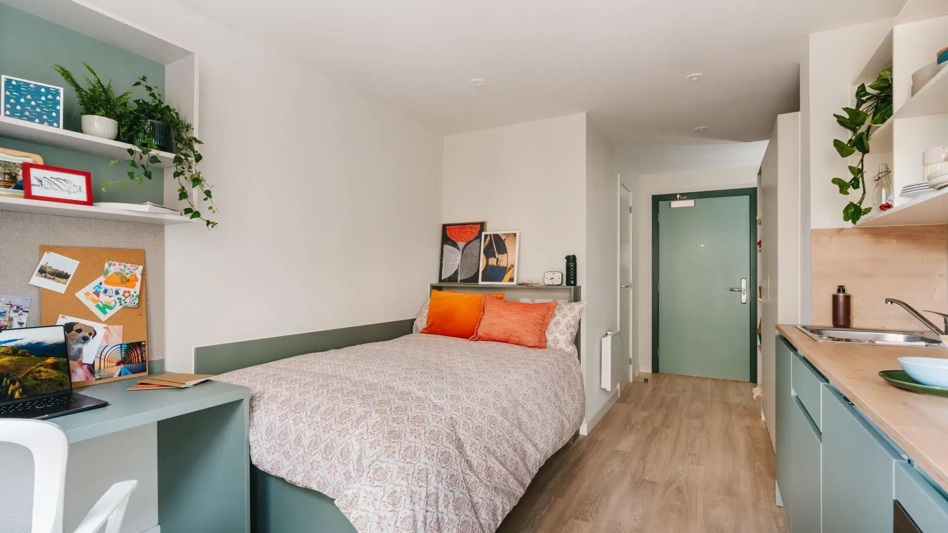 City Wharf, Glasgow – Superior Studio