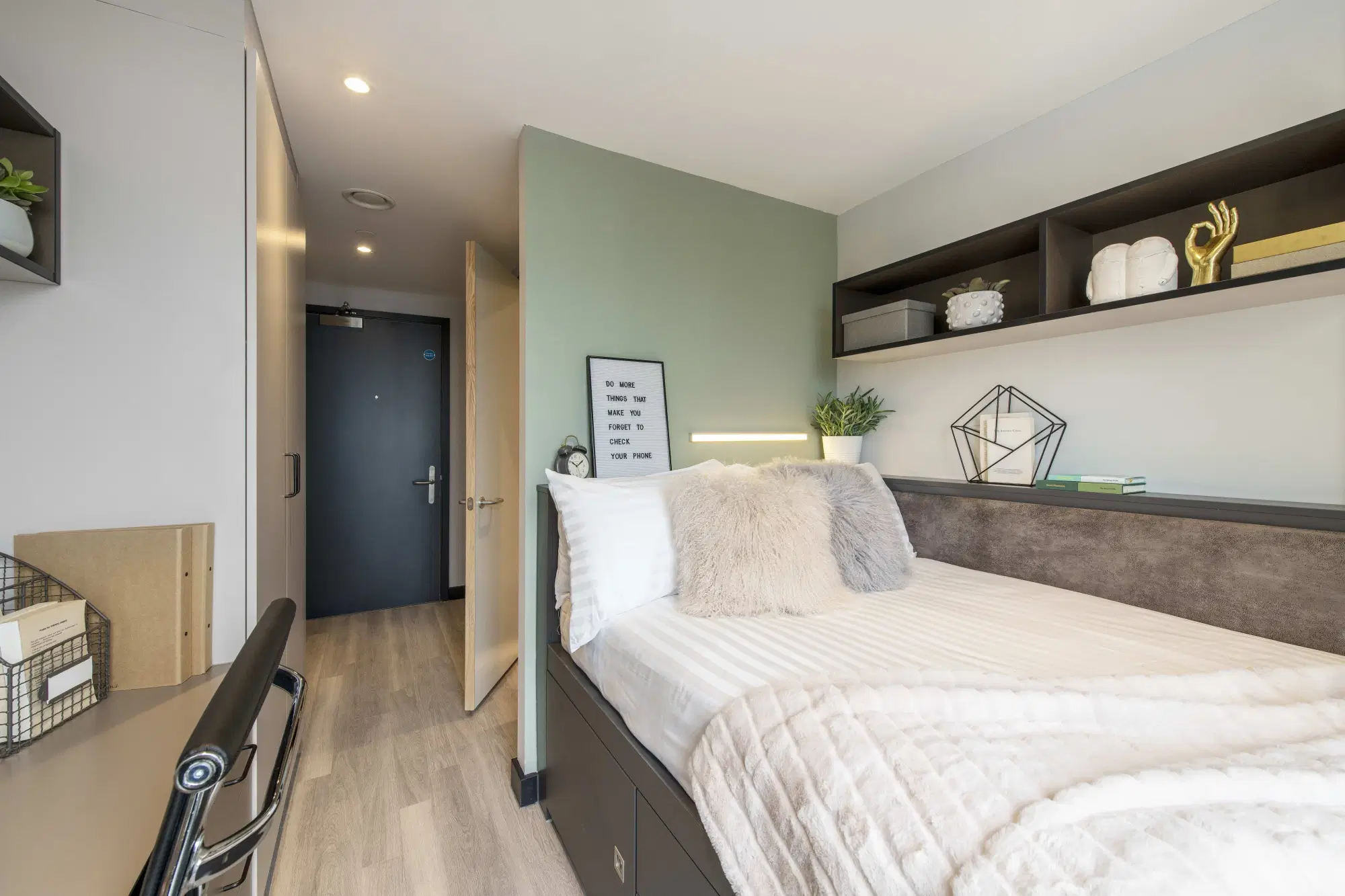 Zenith, Cardiff – Ultra Premium 5 Bed Apartment