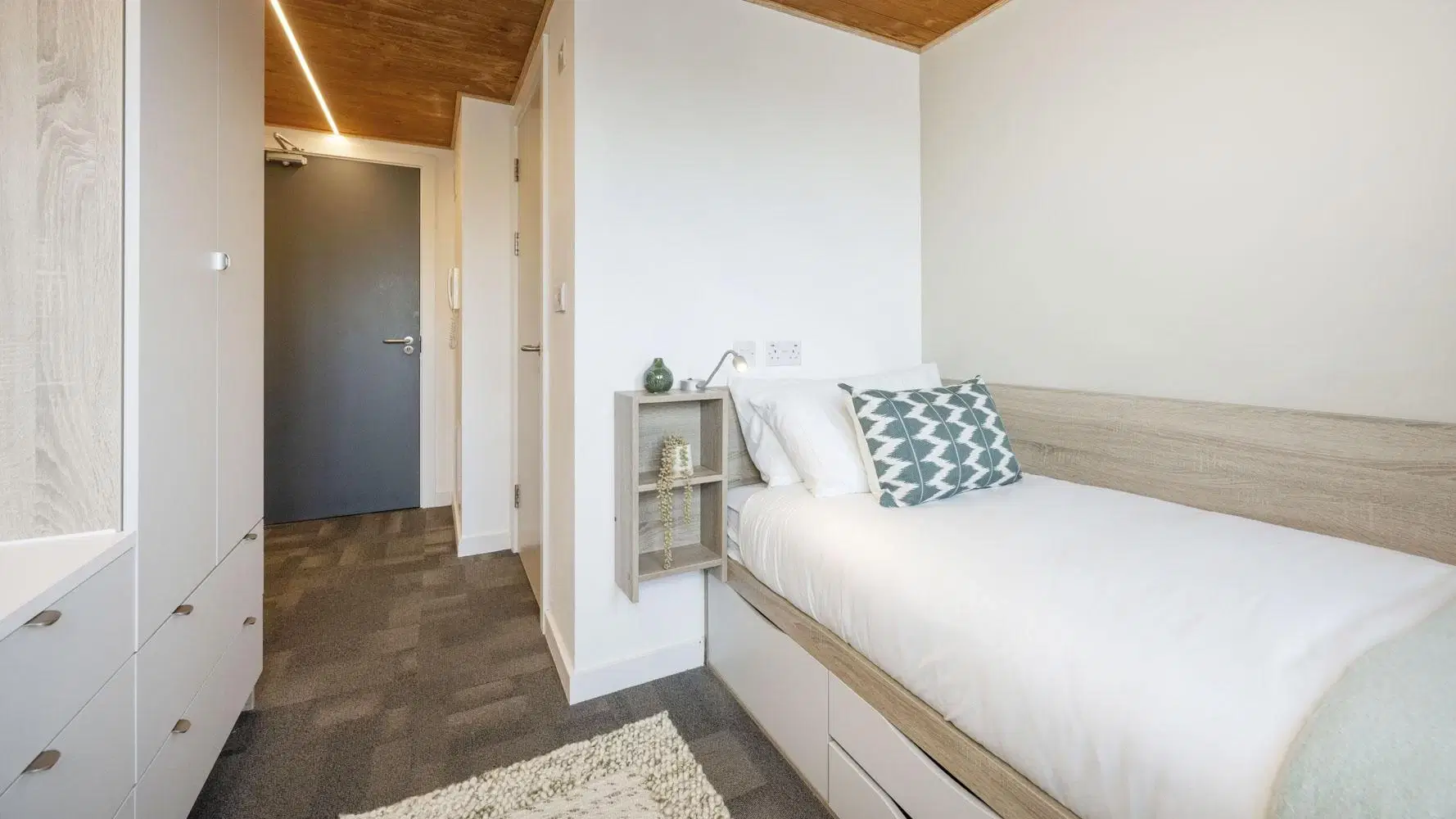 Gillows, Lancaster – Standard Single Ensuite