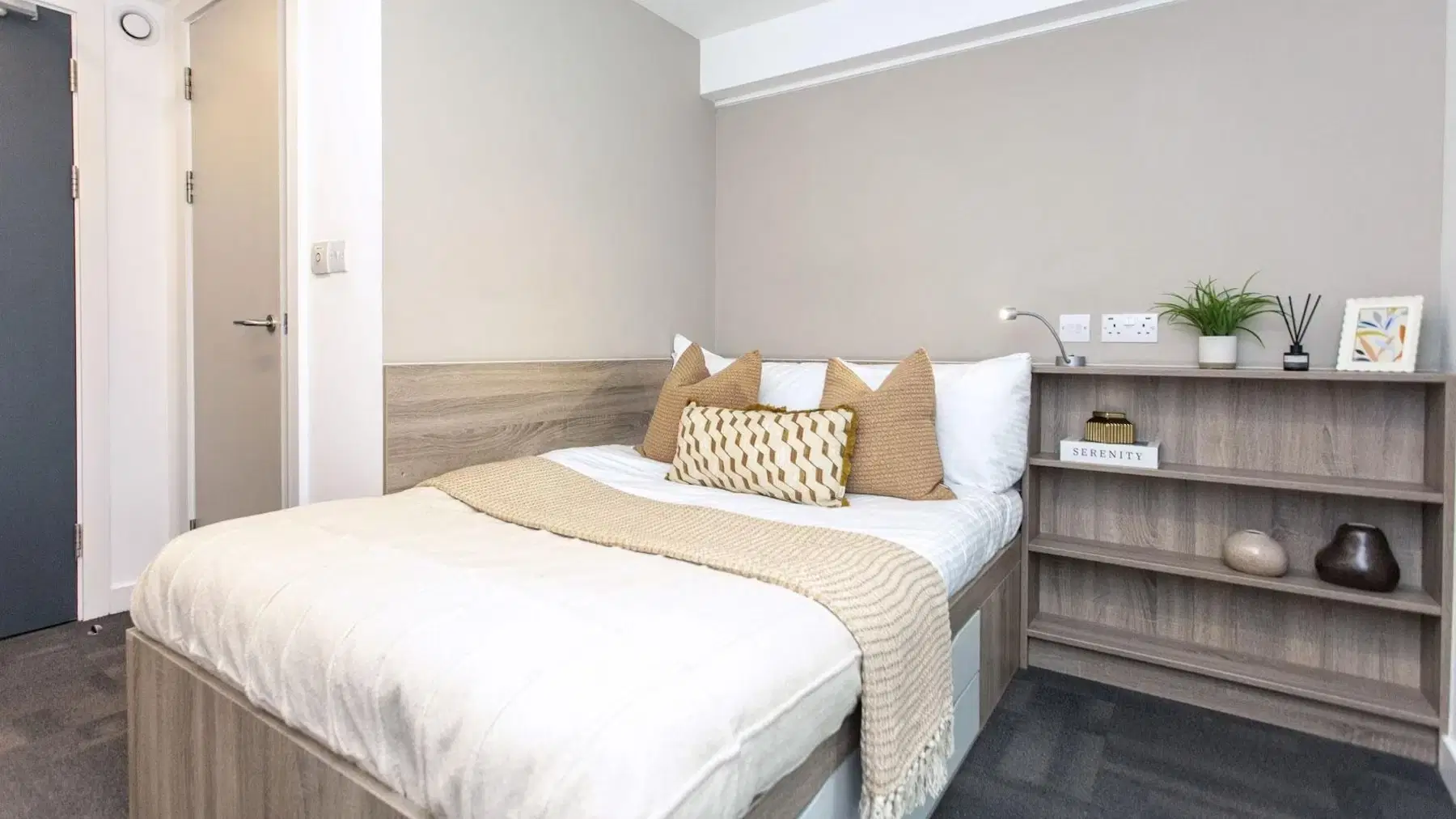 Gillows, Lancaster – Deluxe Ensuite